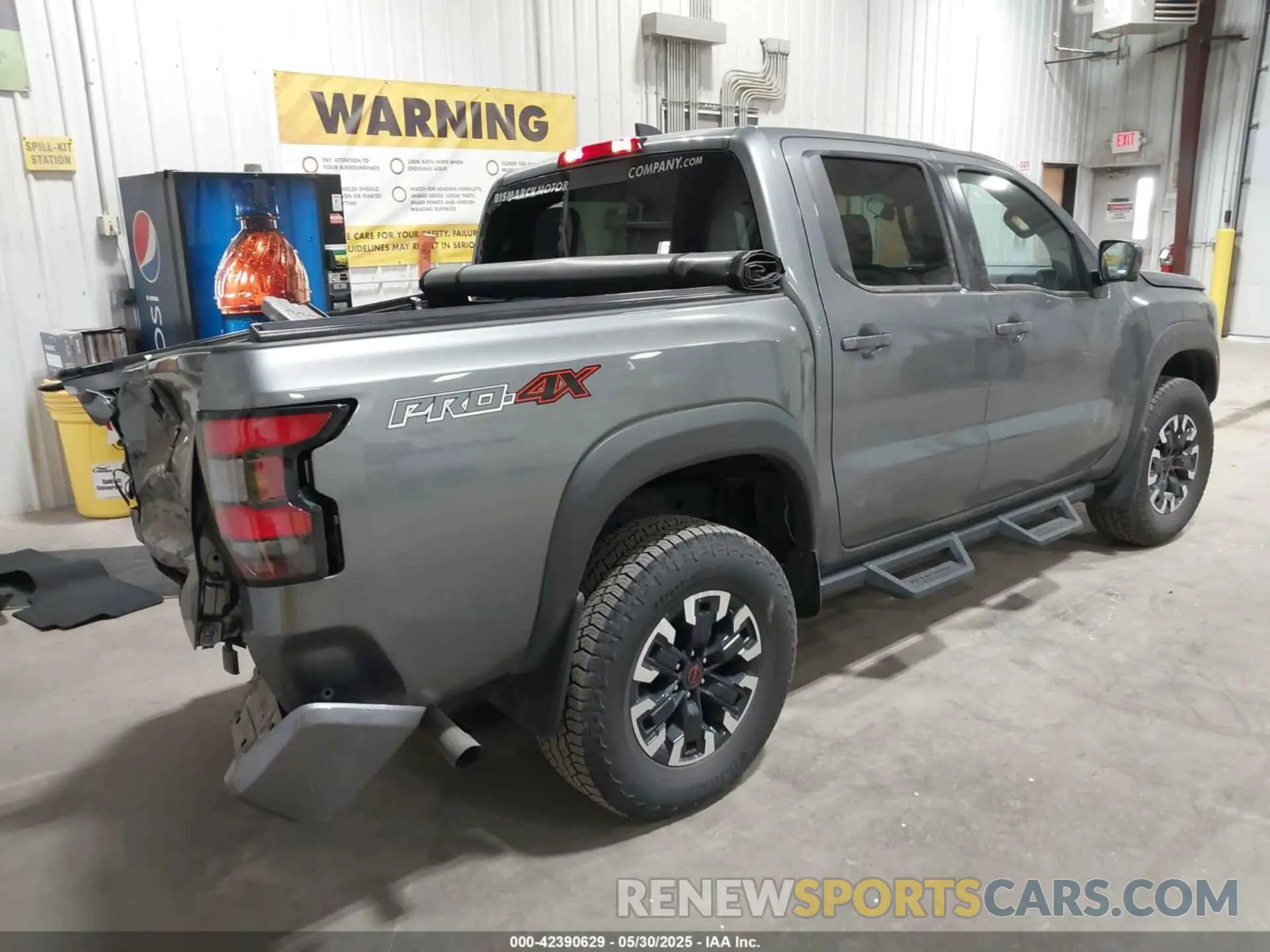 4 Photograph of a damaged car 1N6ED1EK0RN672311 NISSAN FRONTIER 2024