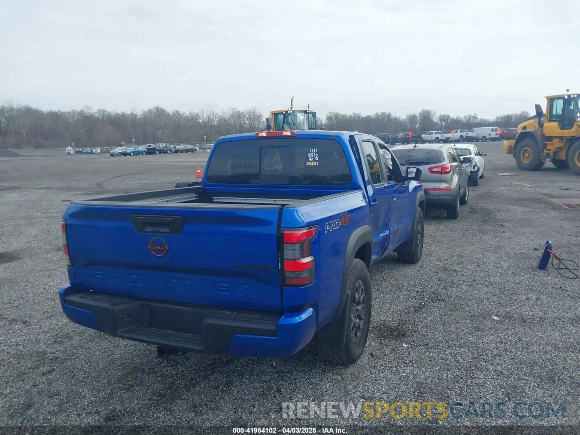 4 Photograph of a damaged car 1N6ED1EK1RN656909 NISSAN FRONTIER 2024