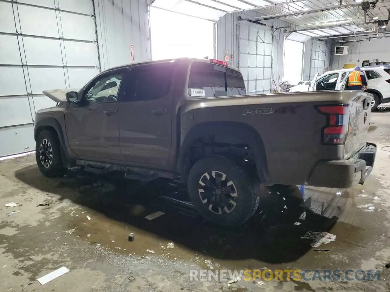 2 Photograph of a damaged car 1N6ED1EK2RN605631 NISSAN FRONTIER 2024