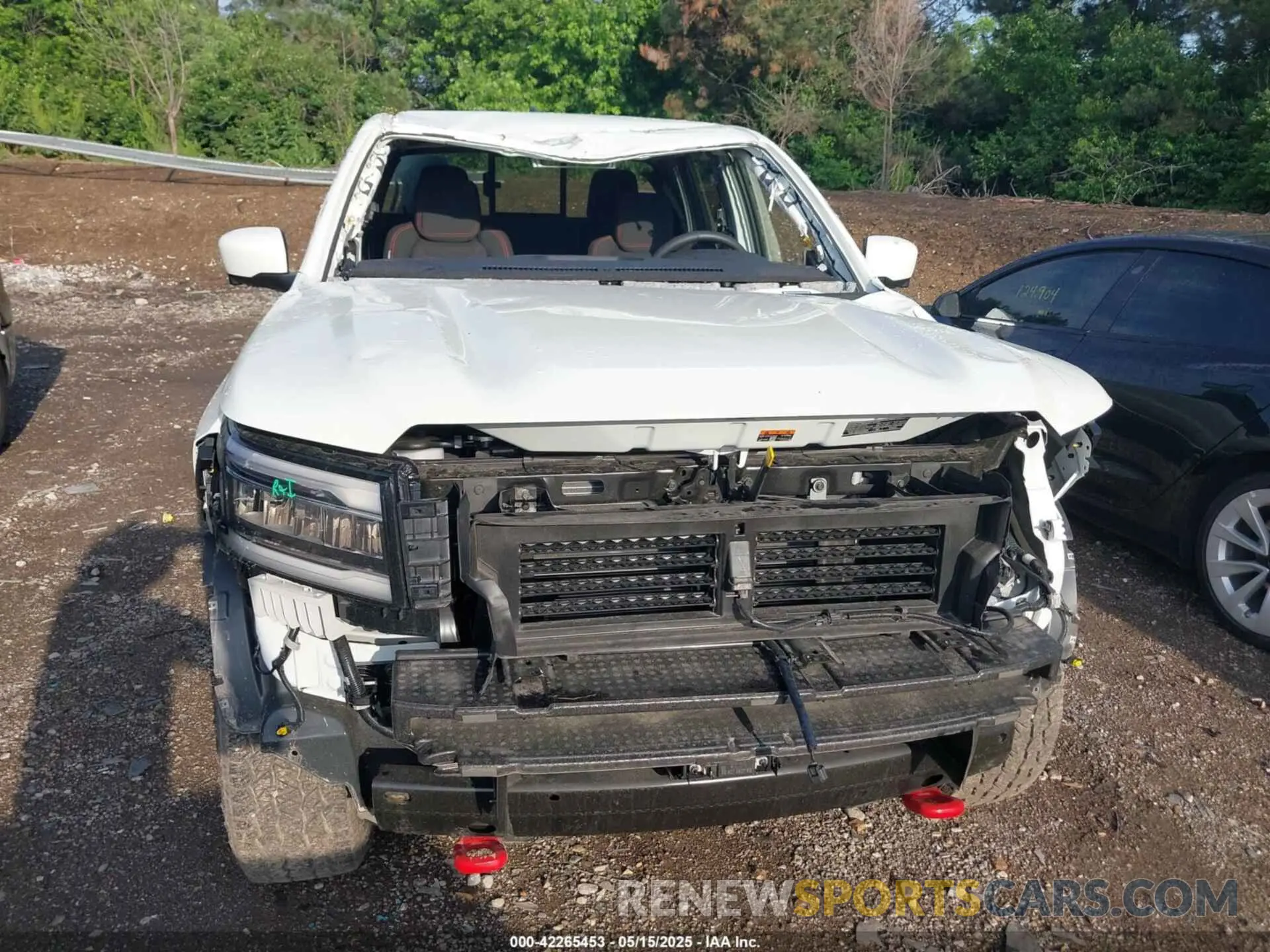 13 Photograph of a damaged car 1N6ED1EK2RN656501 NISSAN FRONTIER 2024