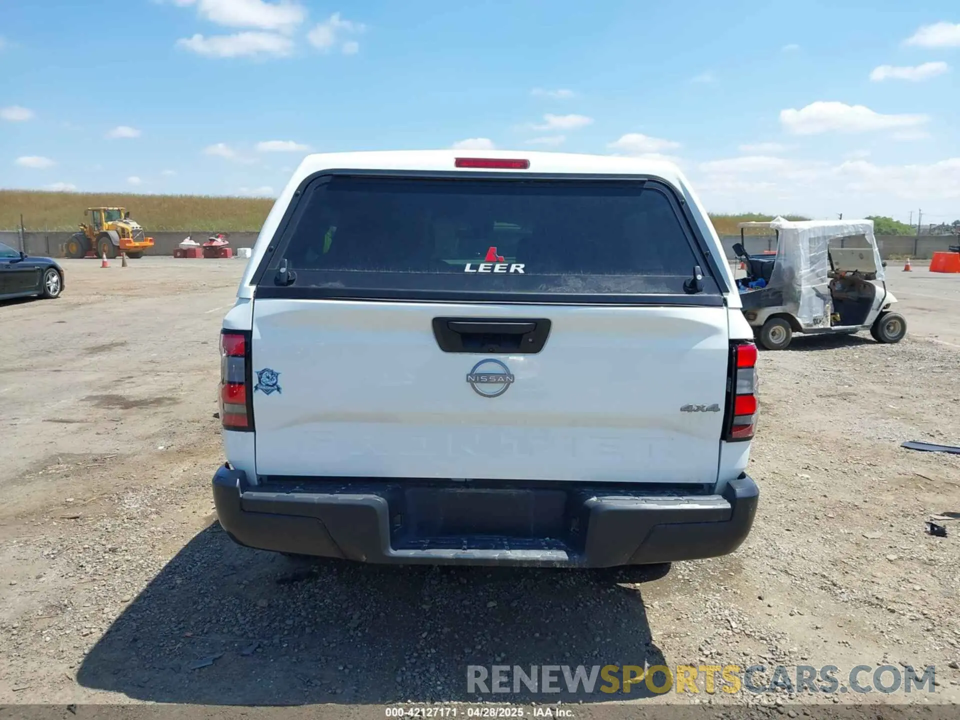 17 Photograph of a damaged car 1N6ED1EK3RN632465 NISSAN FRONTIER 2024