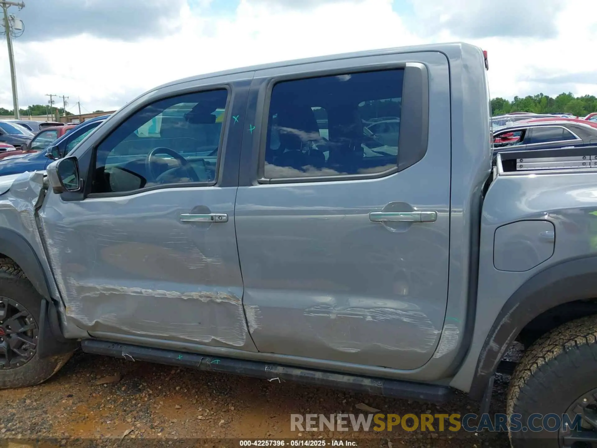 14 Photograph of a damaged car 1N6ED1EK4RN653308 NISSAN FRONTIER 2024