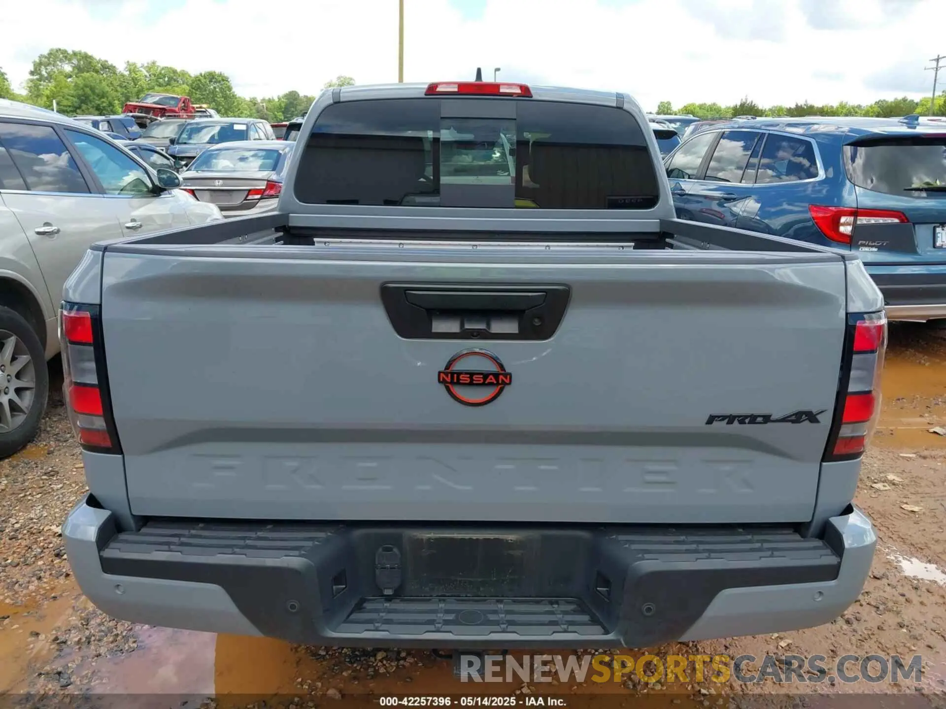 16 Photograph of a damaged car 1N6ED1EK4RN653308 NISSAN FRONTIER 2024