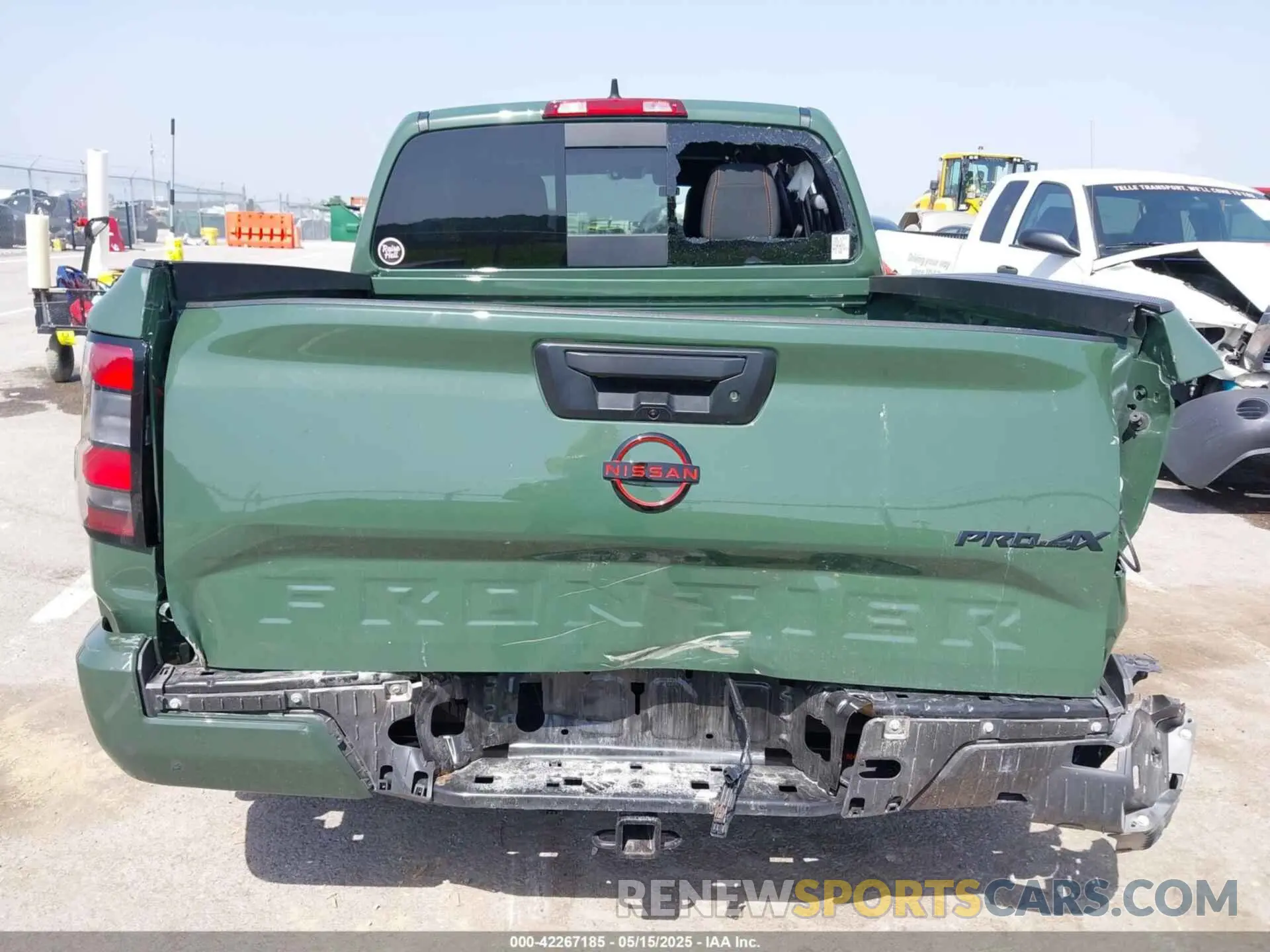 17 Photograph of a damaged car 1N6ED1EK5RN609480 NISSAN FRONTIER 2024