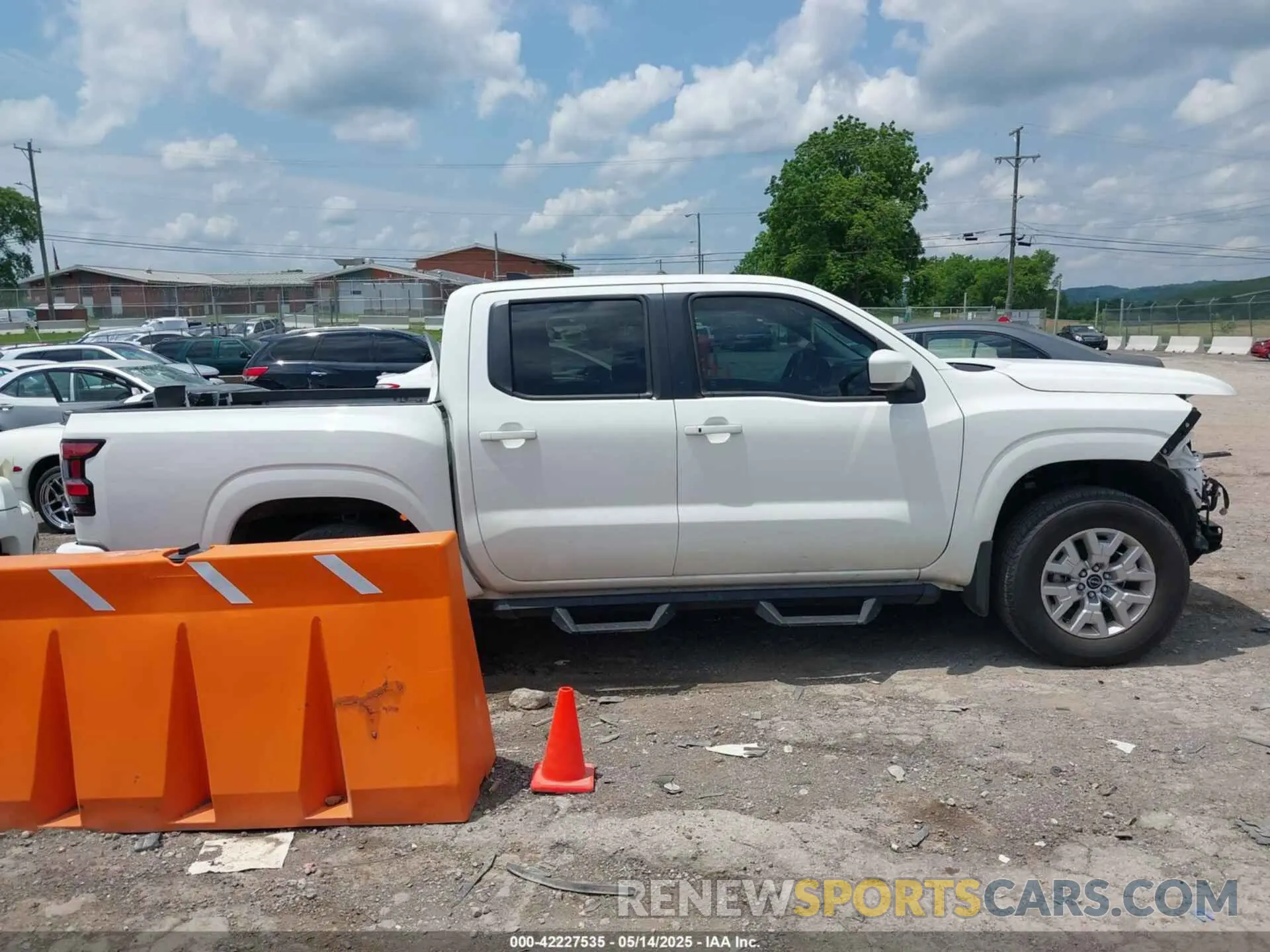 13 Photograph of a damaged car 1N6ED1EK9RN633202 NISSAN FRONTIER 2024