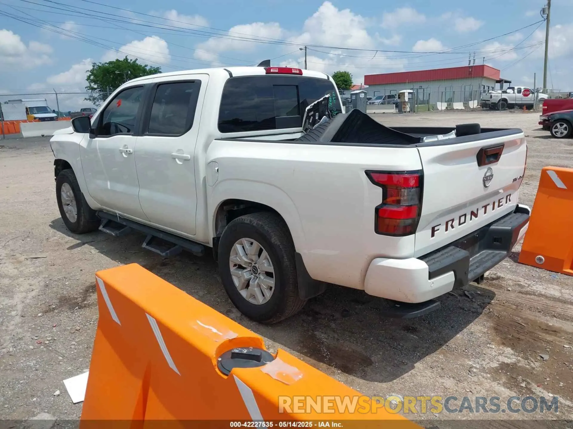 3 Photograph of a damaged car 1N6ED1EK9RN633202 NISSAN FRONTIER 2024