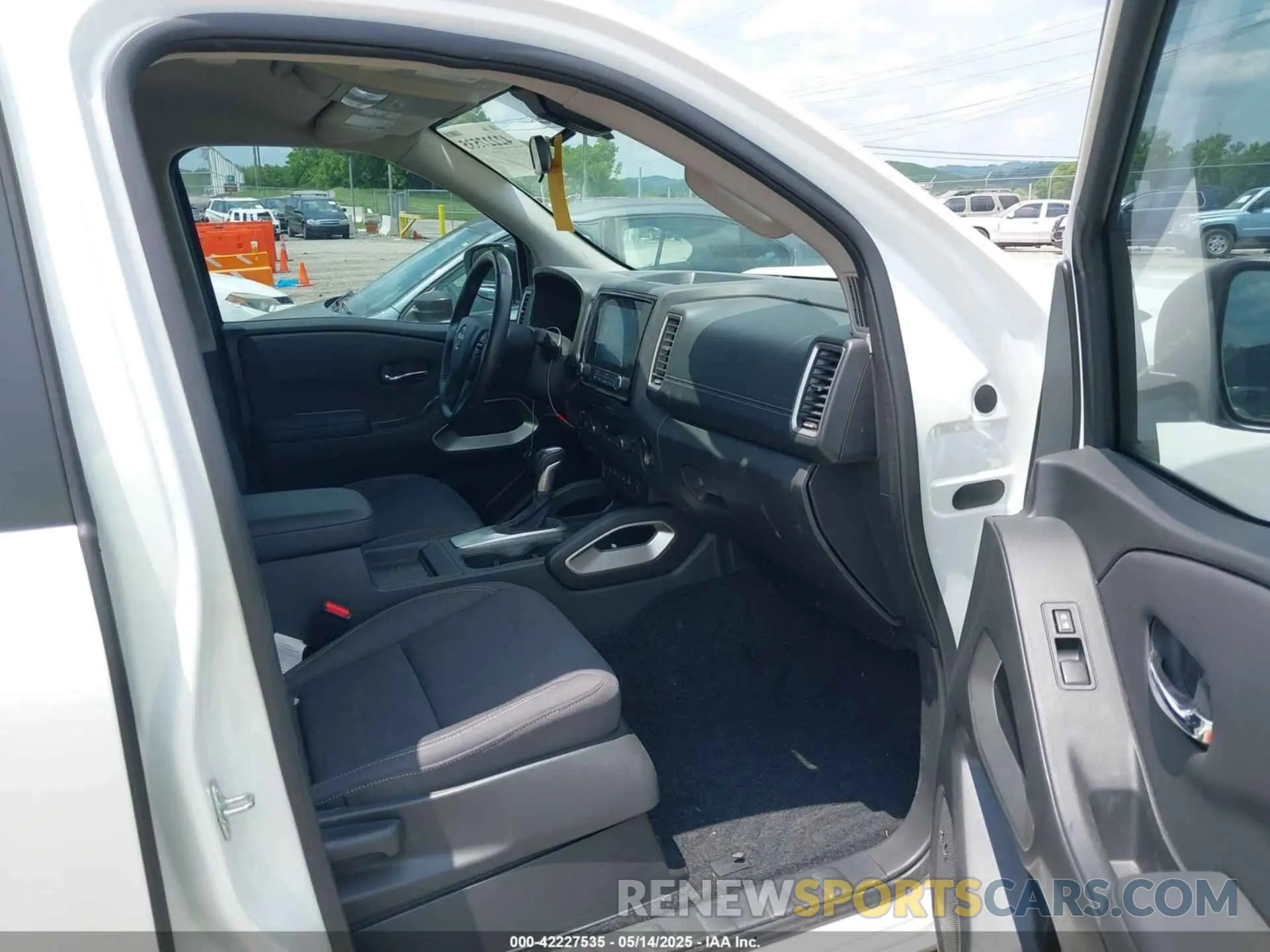 5 Photograph of a damaged car 1N6ED1EK9RN633202 NISSAN FRONTIER 2024