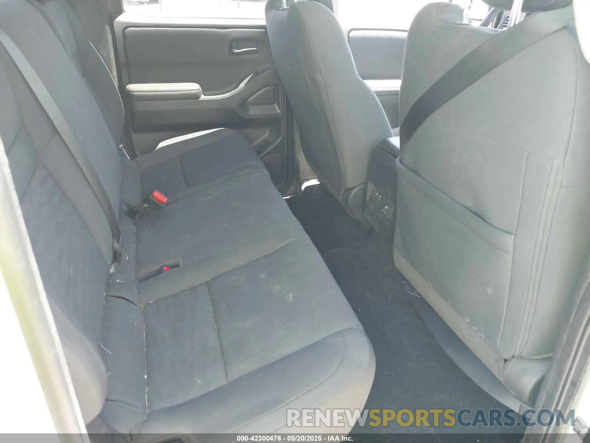8 Photograph of a damaged car 1N6ED1EKXRN639686 NISSAN FRONTIER 2024