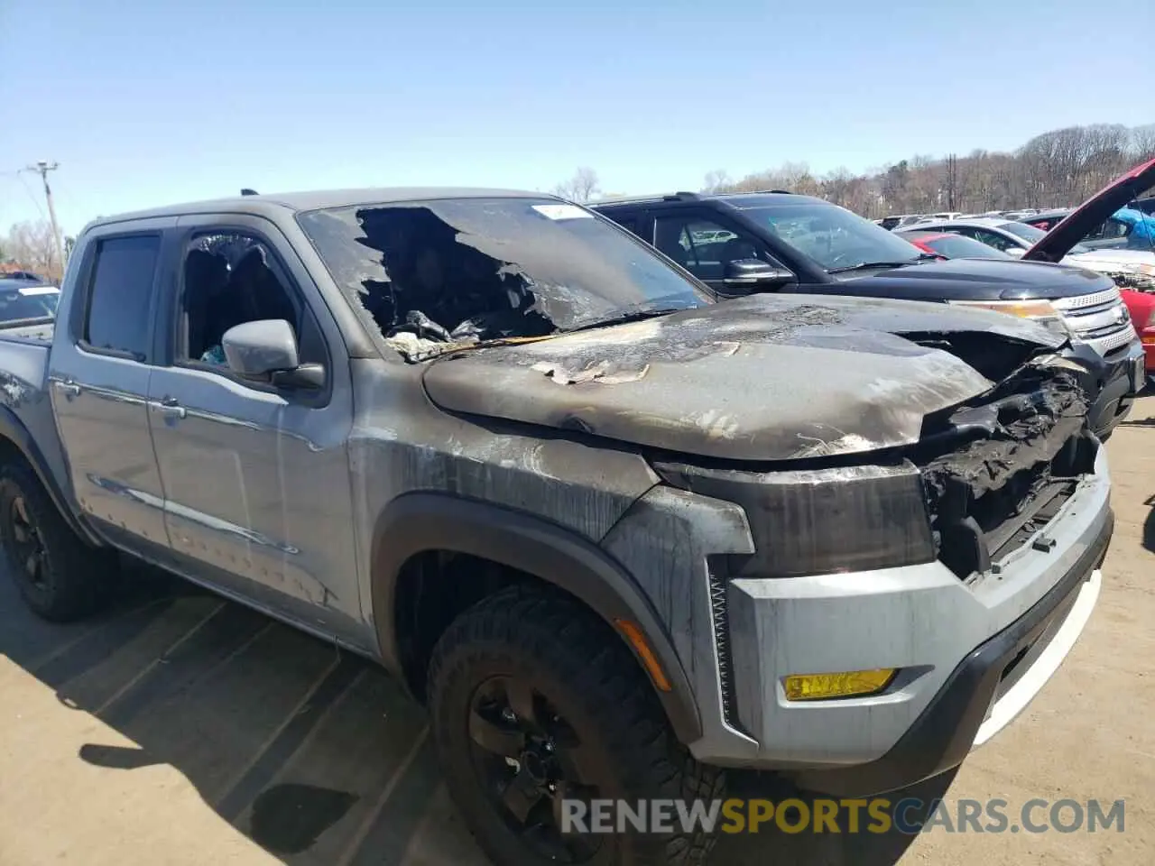 2 Photograph of a damaged car 1N6ED1EKXRN670579 NISSAN FRONTIER 2024