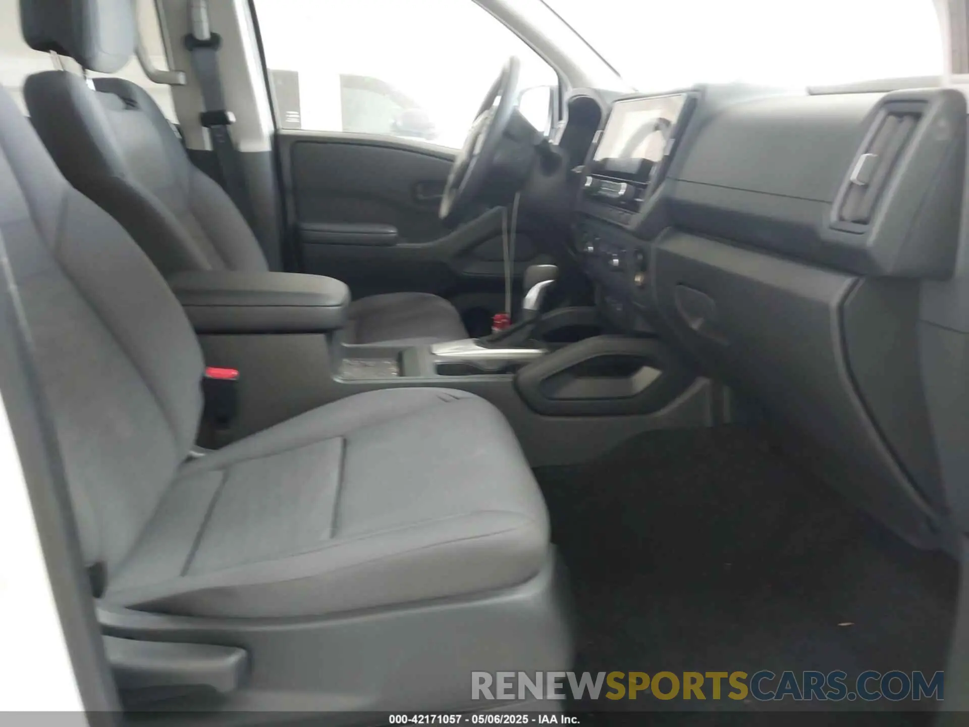 5 Photograph of a damaged car 1N6ED1EKXSN601669 NISSAN FRONTIER 2025