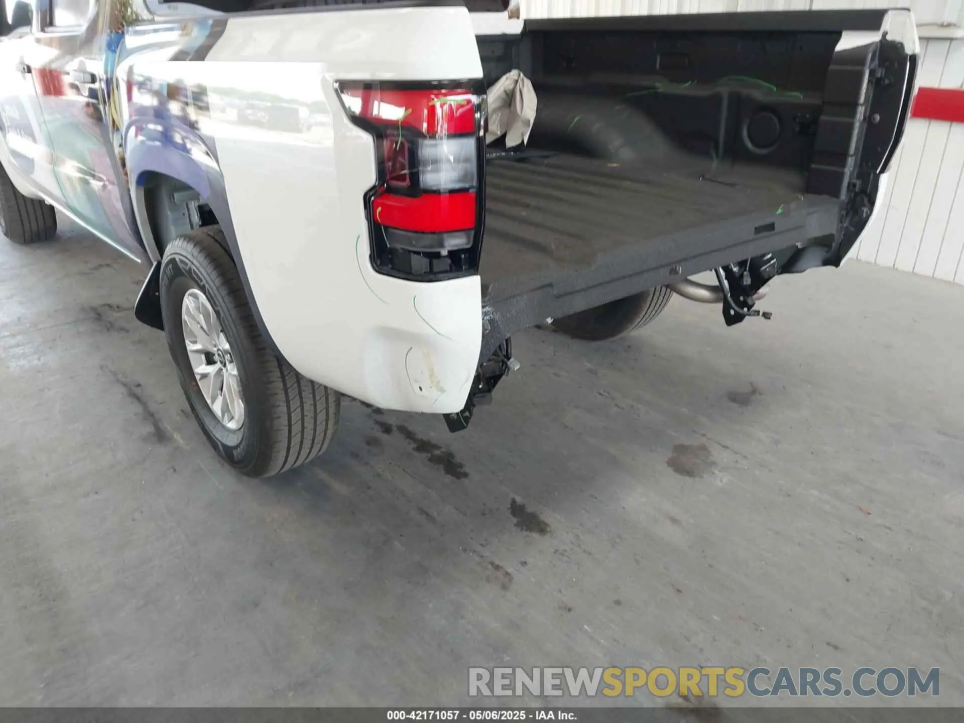 6 Photograph of a damaged car 1N6ED1EKXSN601669 NISSAN FRONTIER 2025