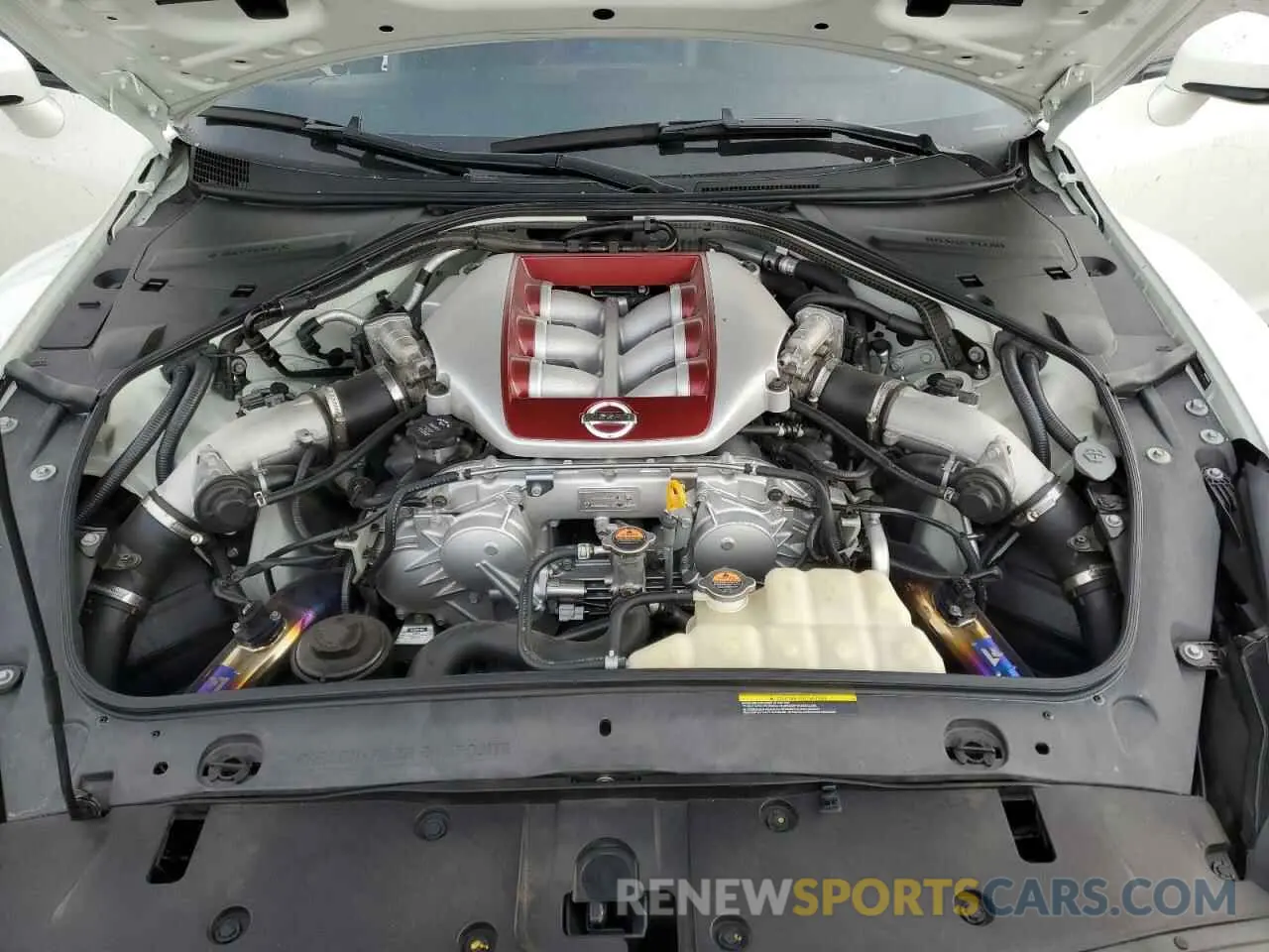11 Фотография поврежденного автомобиля JN1AR5EF7LM100343 NISSAN GTR 2020