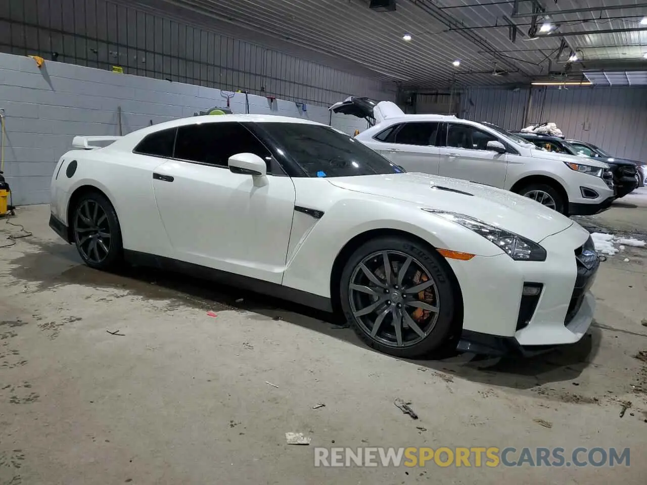 4 Фотография поврежденного автомобиля JN1AR5EF7LM100438 NISSAN GTR 2020