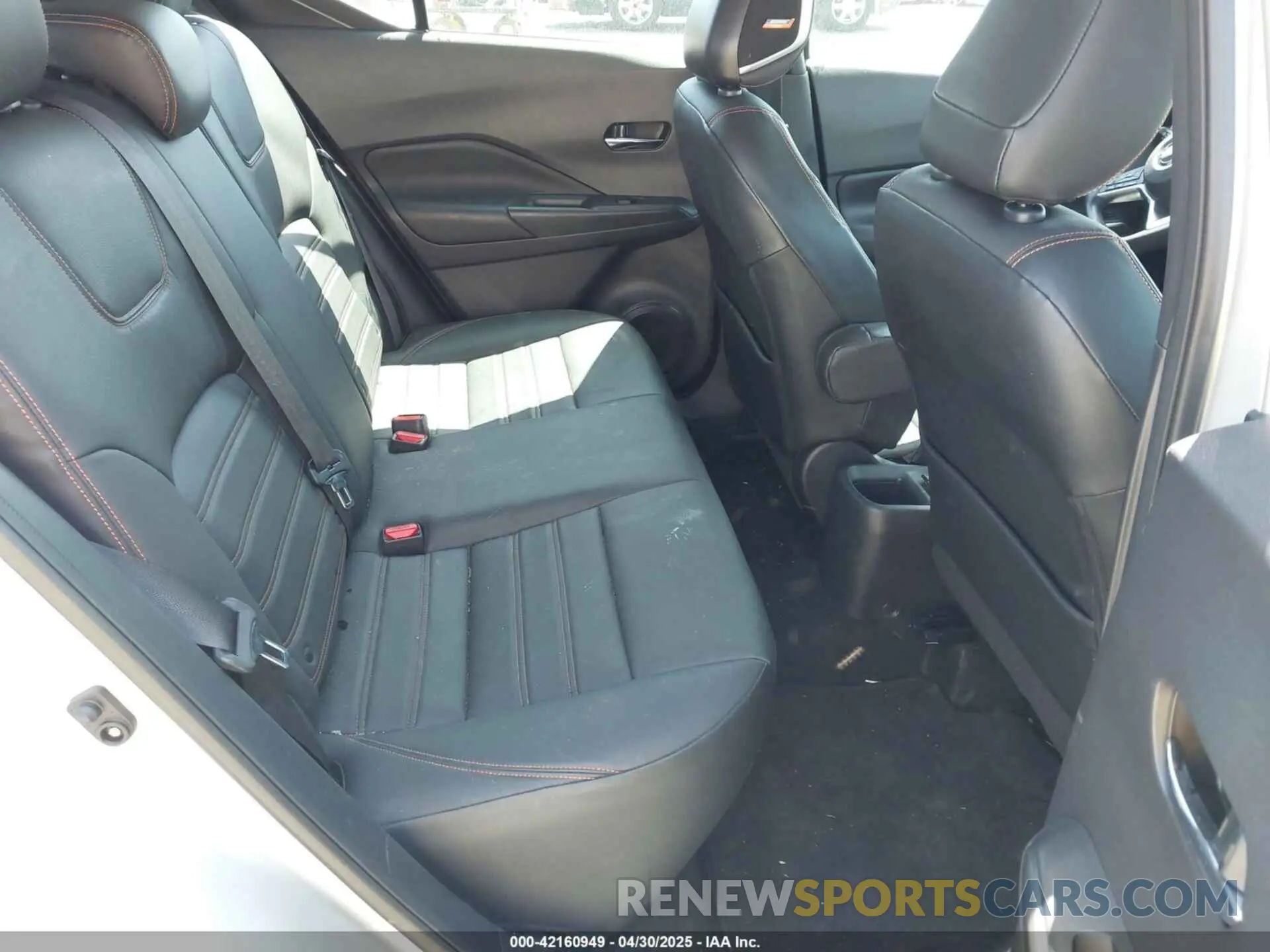 8 Фотография поврежденного автомобиля 3N1CP5CU0KL498990 NISSAN KICKS 2019