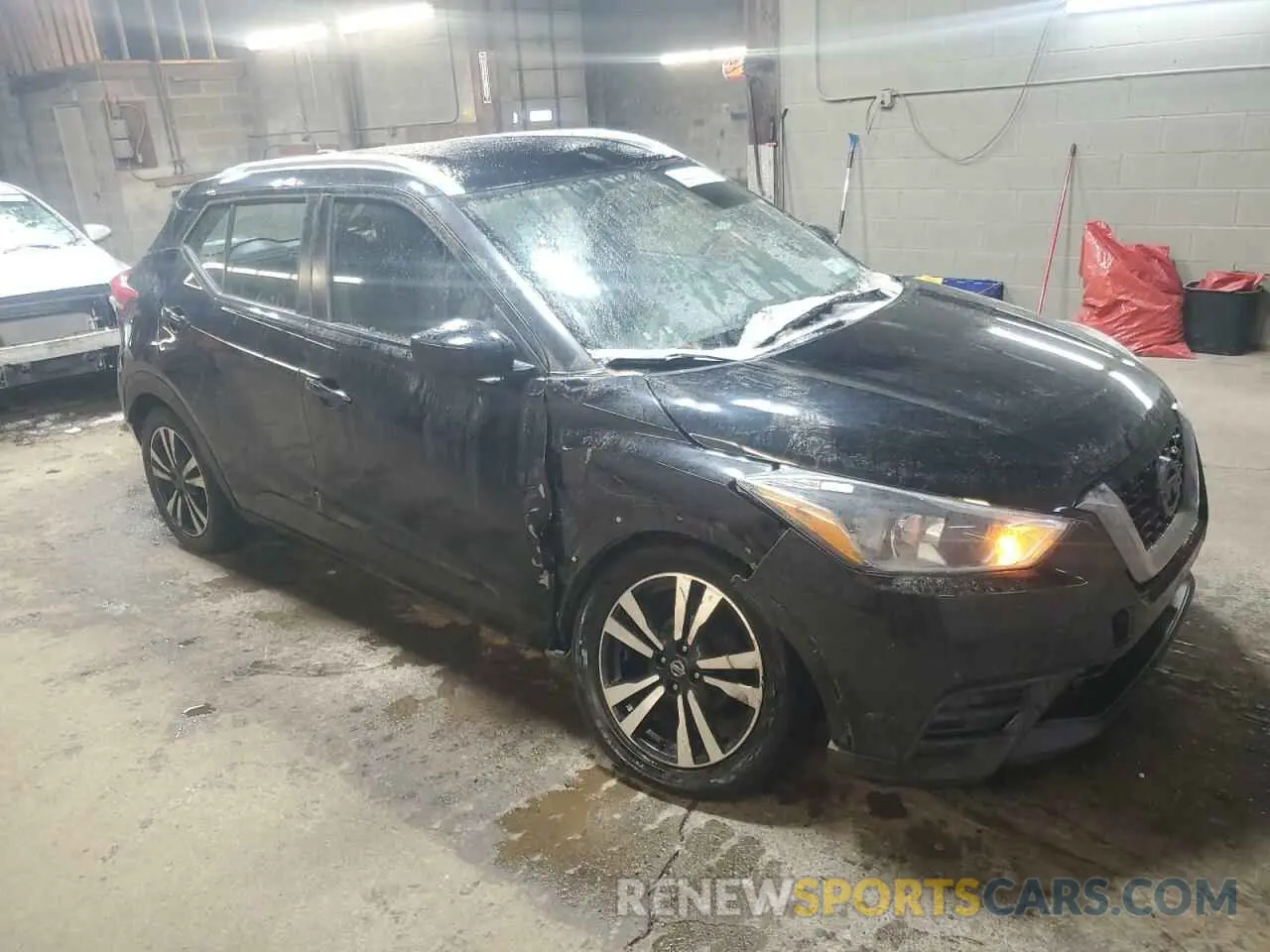 4 Фотография поврежденного автомобиля 3N1CP5CU0KL547685 NISSAN KICKS 2019