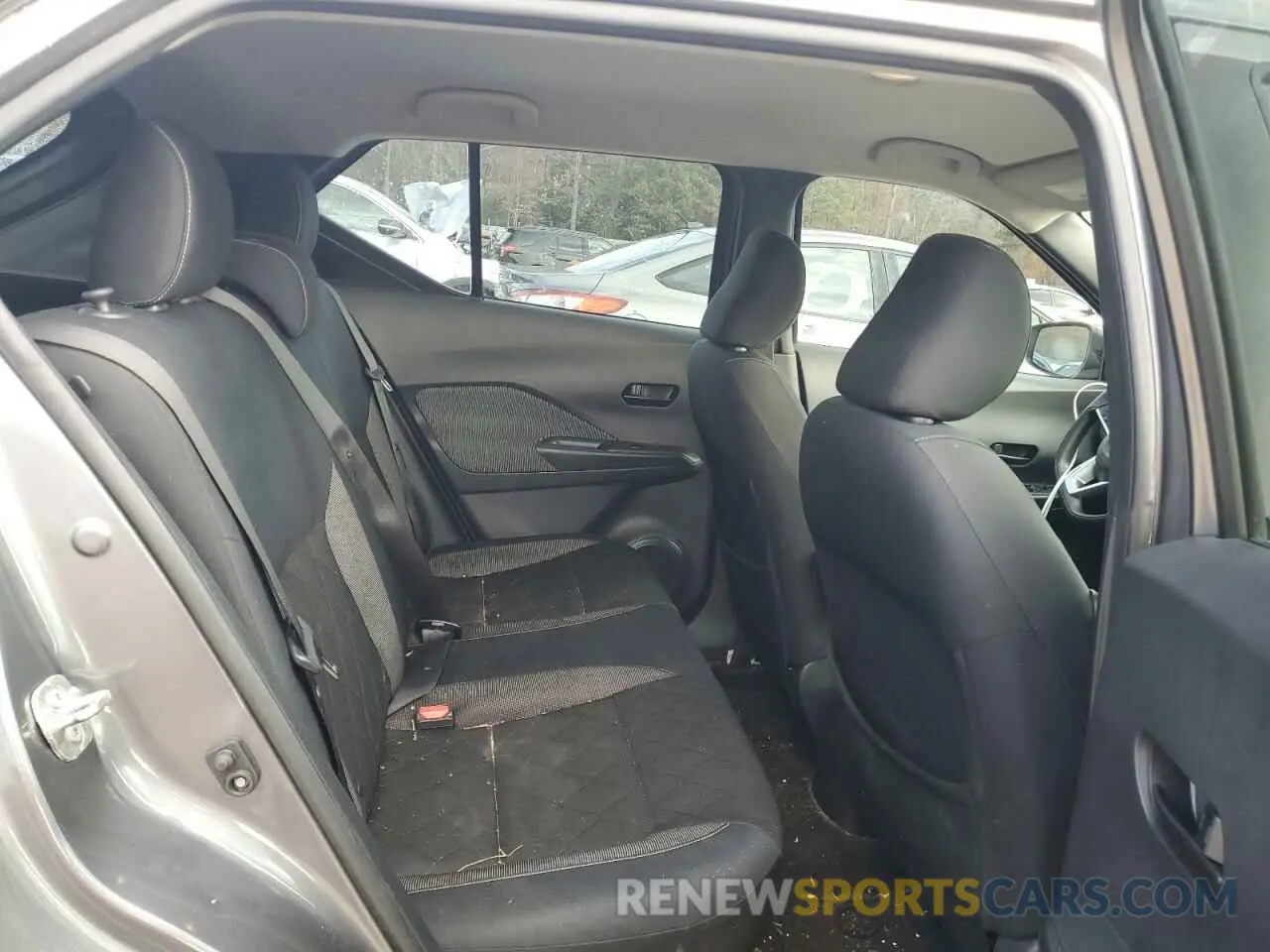 10 Фотография поврежденного автомобиля 3N1CP5CU0KL558511 NISSAN KICKS 2019