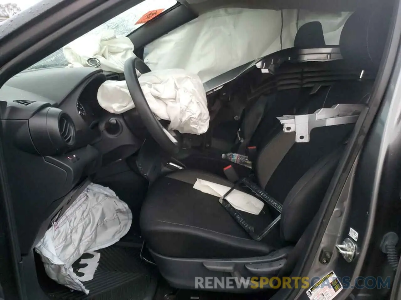 7 Photograph of a damaged car 3N1CP5CU1KL516428 NISSAN KICKS 2019