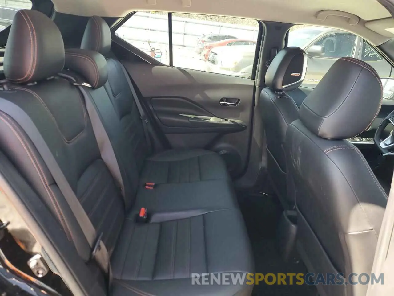 12 Photograph of a damaged car 3N1CP5CU1KL526053 NISSAN KICKS 2019