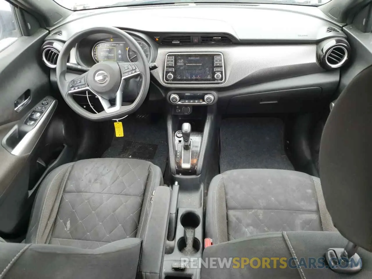 8 Photograph of a damaged car 3N1CP5CU1KL530457 NISSAN KICKS 2019