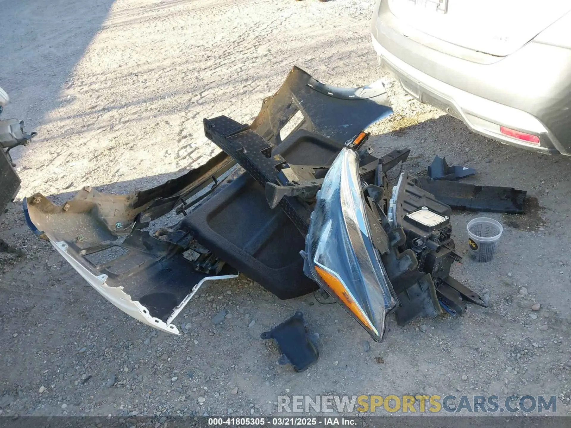 12 Photograph of a damaged car 3N1CP5CU1KL538381 NISSAN KICKS 2019