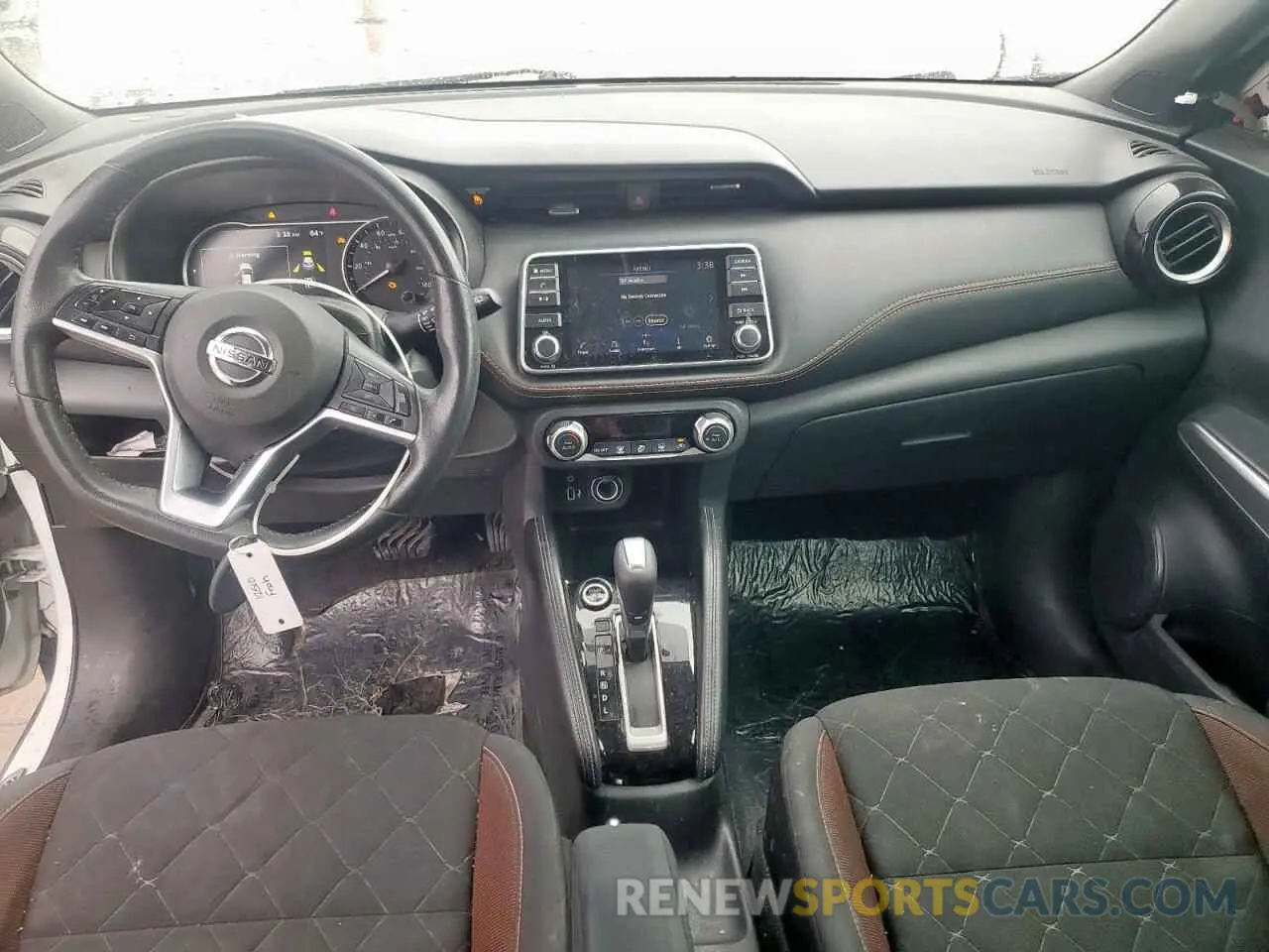 8 Photograph of a damaged car 3N1CP5CU2KL528880 NISSAN KICKS 2019