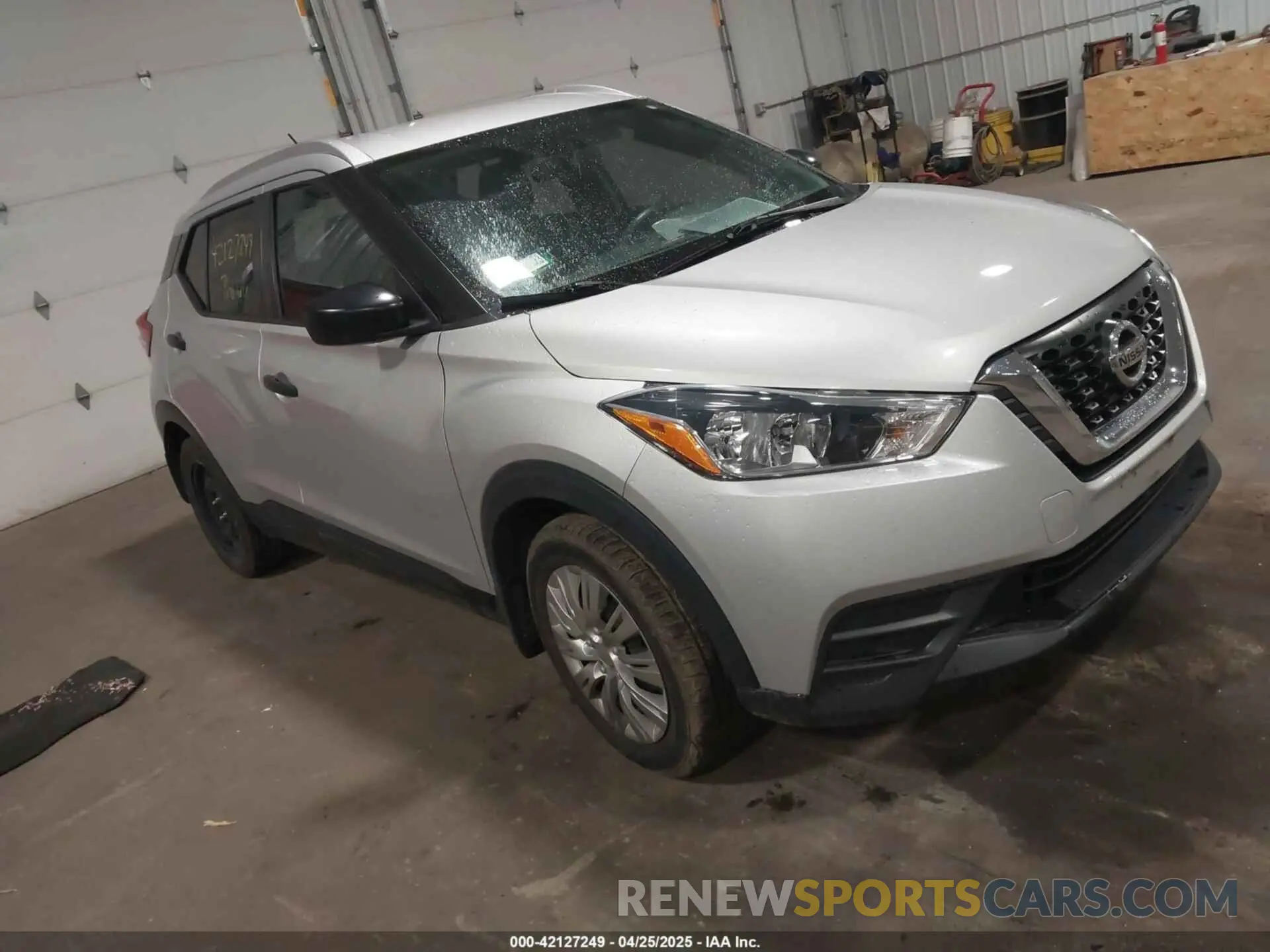 1 Photograph of a damaged car 3N1CP5CU2KL548837 NISSAN KICKS 2019