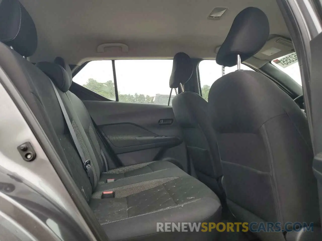 11 Photograph of a damaged car 3N1CP5CU3KL496067 NISSAN KICKS 2019