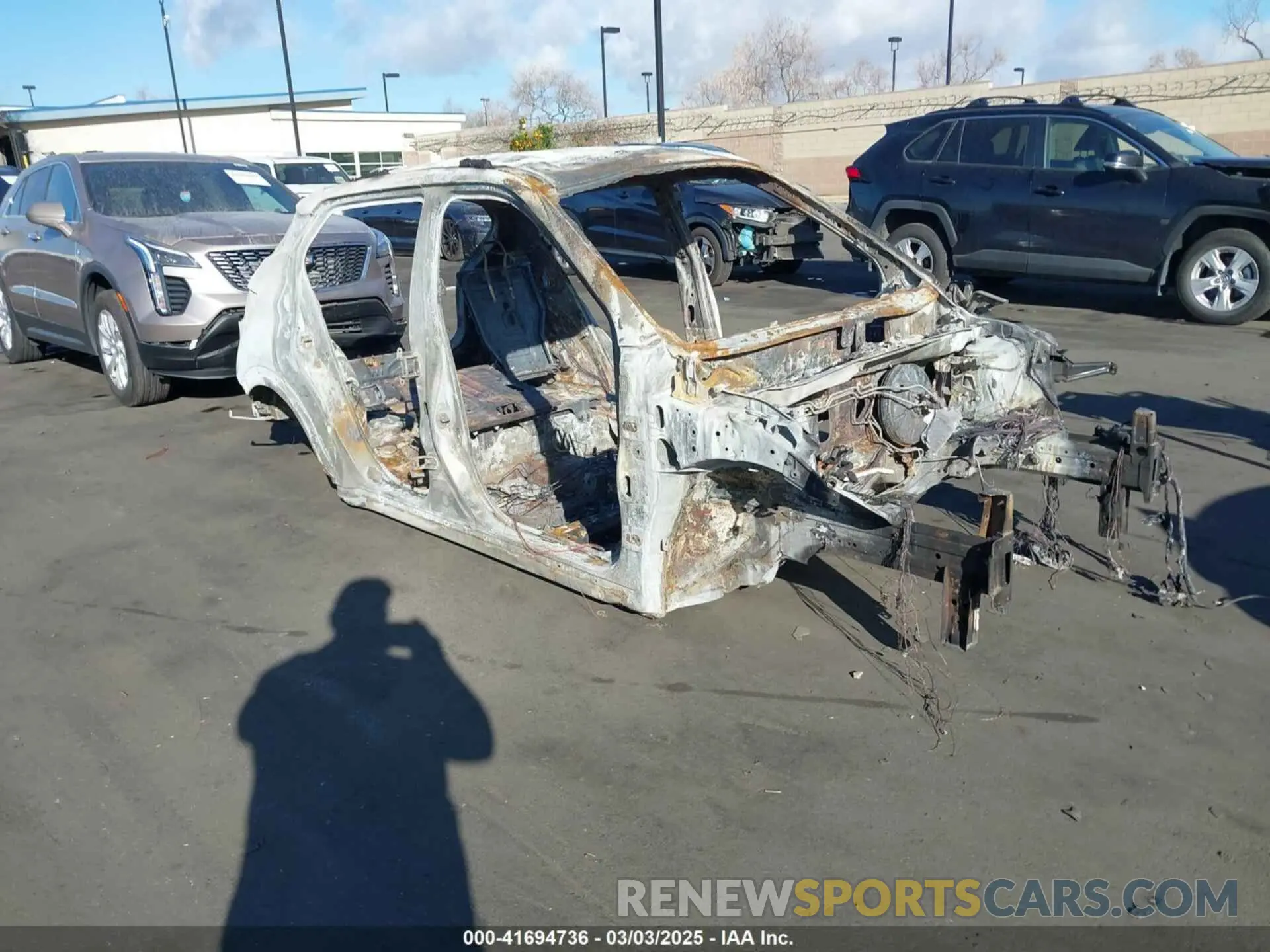 1 Фотография поврежденного автомобиля 3N1CP5CU3KL509030 NISSAN KICKS 2019