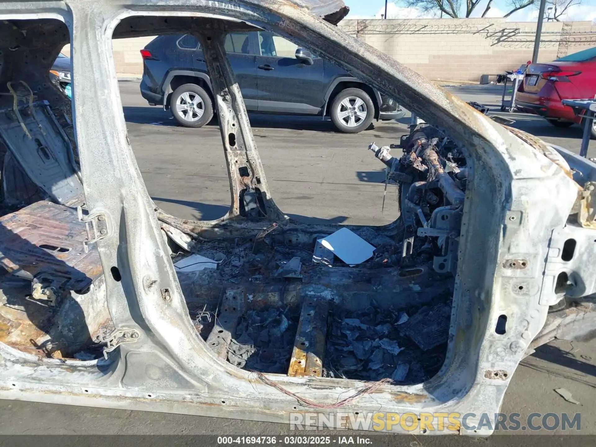 5 Фотография поврежденного автомобиля 3N1CP5CU3KL509030 NISSAN KICKS 2019