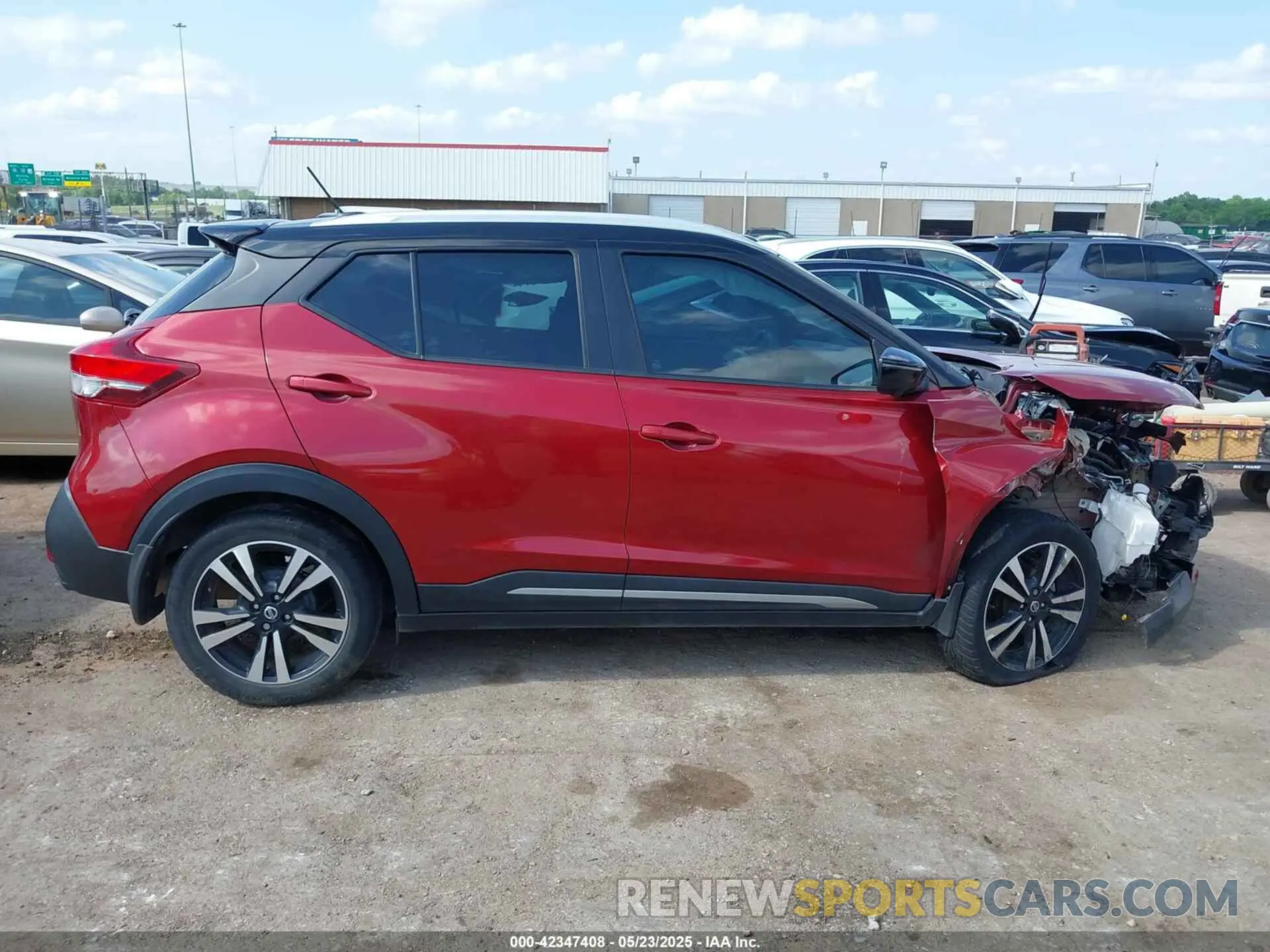 14 Фотография поврежденного автомобиля 3N1CP5CU4KL517640 NISSAN KICKS 2019