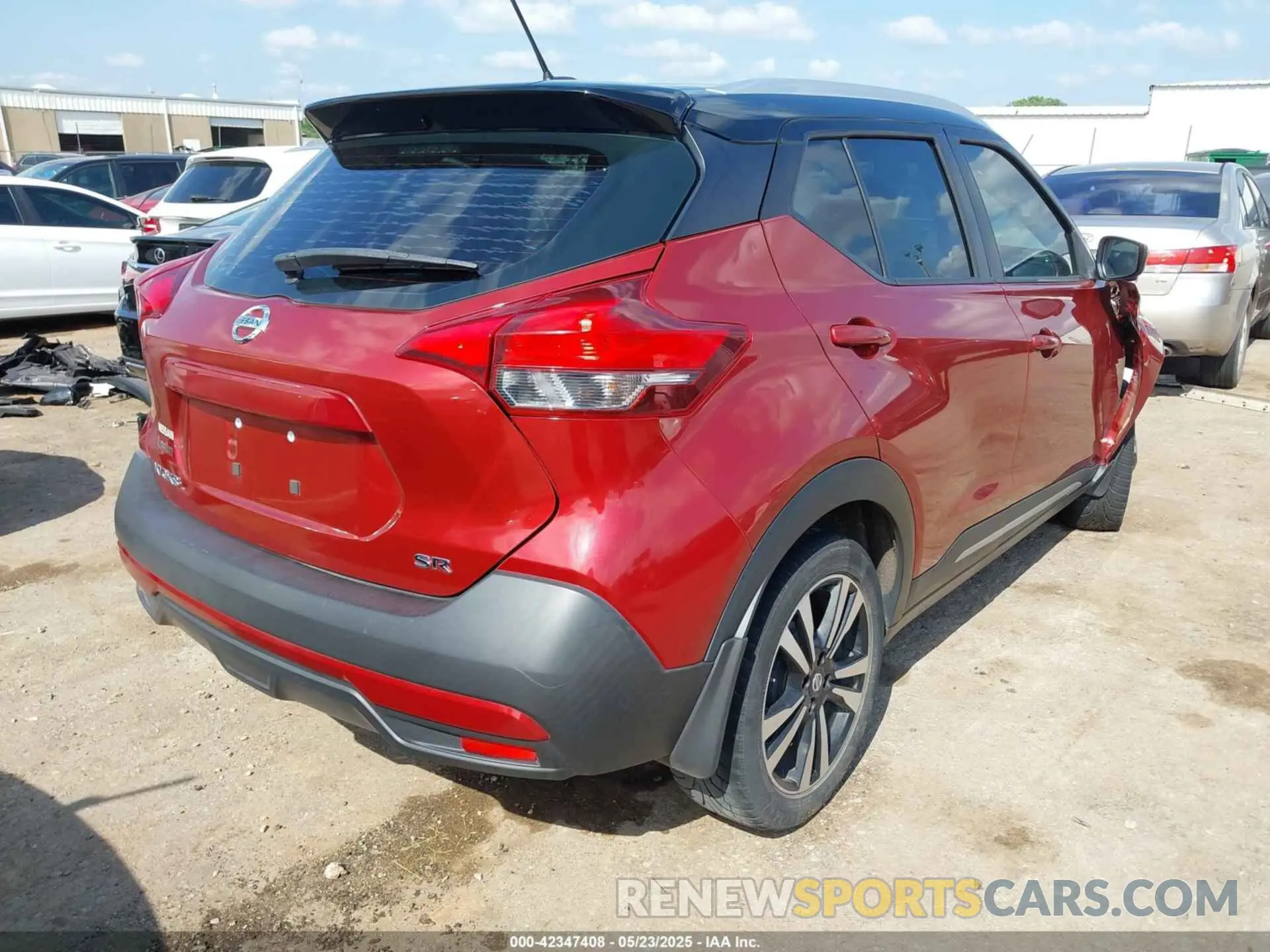4 Фотография поврежденного автомобиля 3N1CP5CU4KL517640 NISSAN KICKS 2019