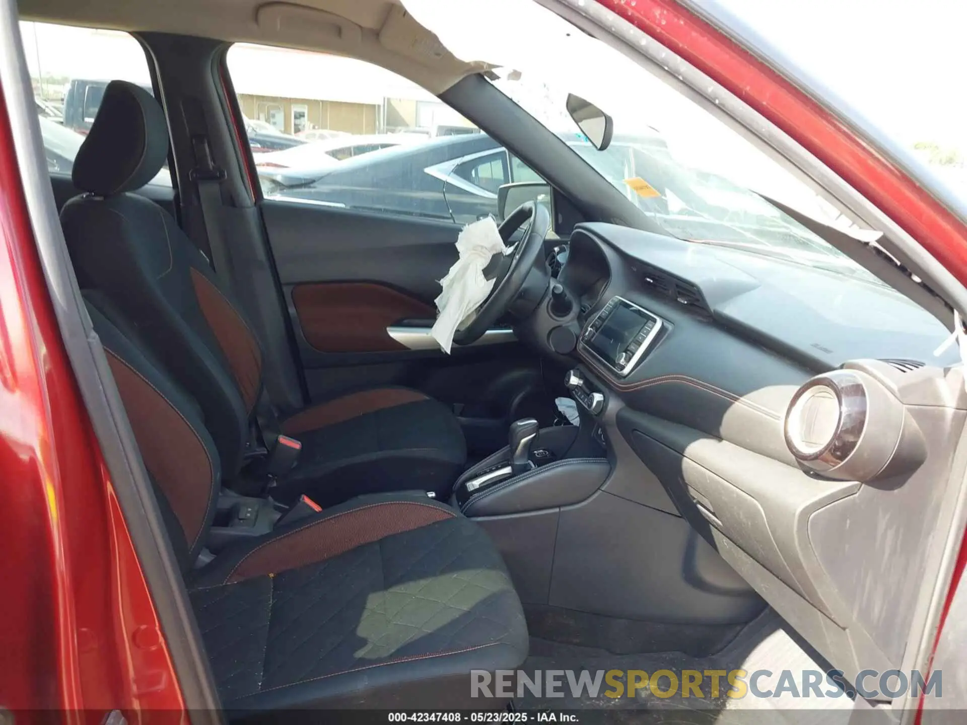 5 Фотография поврежденного автомобиля 3N1CP5CU4KL517640 NISSAN KICKS 2019