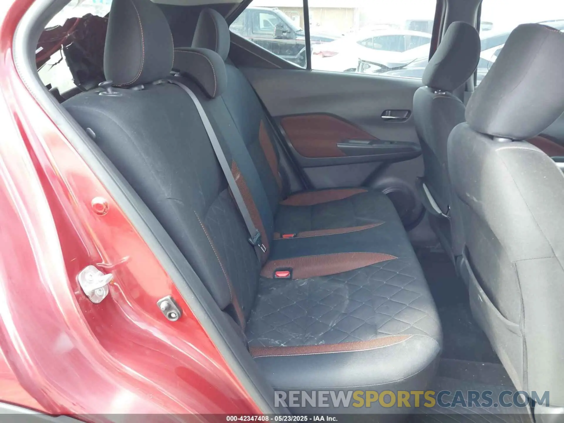 8 Фотография поврежденного автомобиля 3N1CP5CU4KL517640 NISSAN KICKS 2019