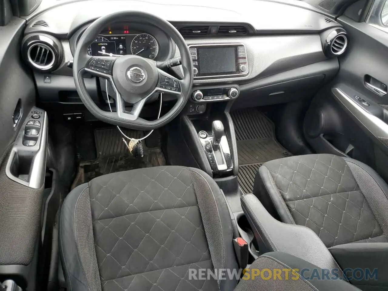 8 Photograph of a damaged car 3N1CP5CU4KL564621 NISSAN KICKS 2019