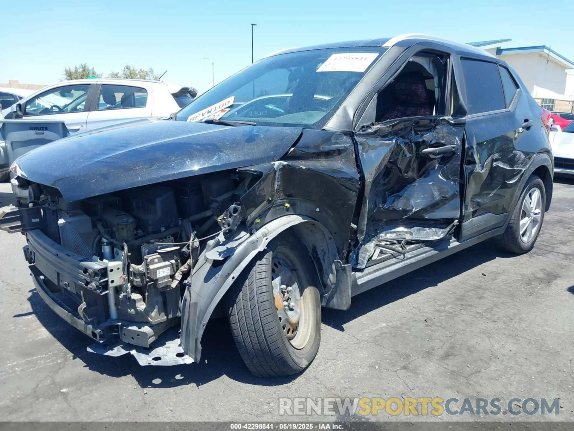 2 Фотография поврежденного автомобиля 3N1CP5CU5KL481294 NISSAN KICKS 2019