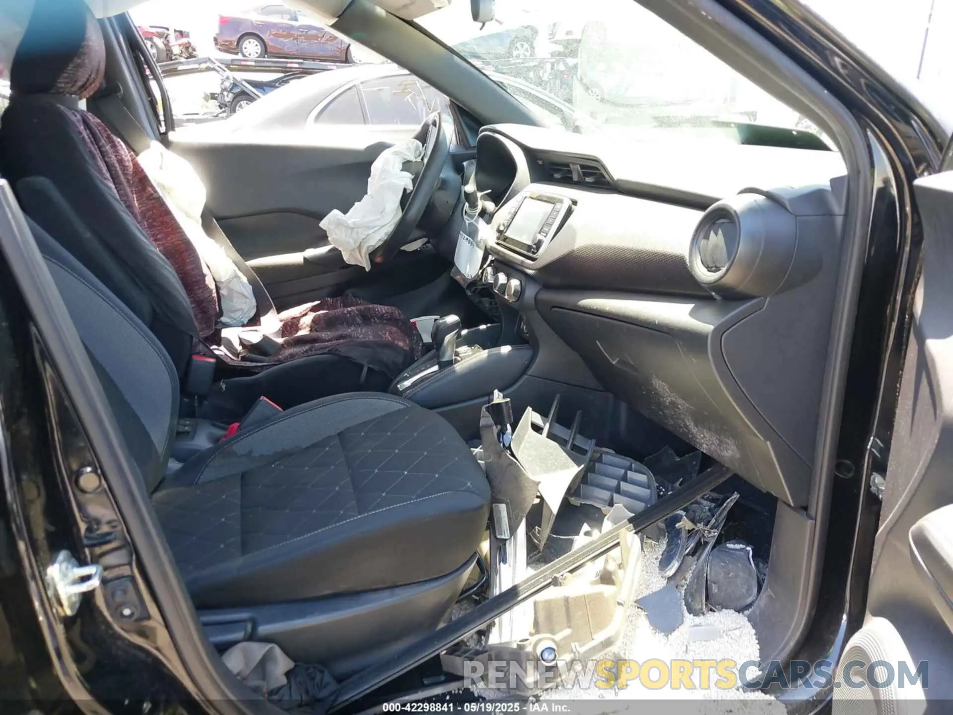 5 Фотография поврежденного автомобиля 3N1CP5CU5KL481294 NISSAN KICKS 2019