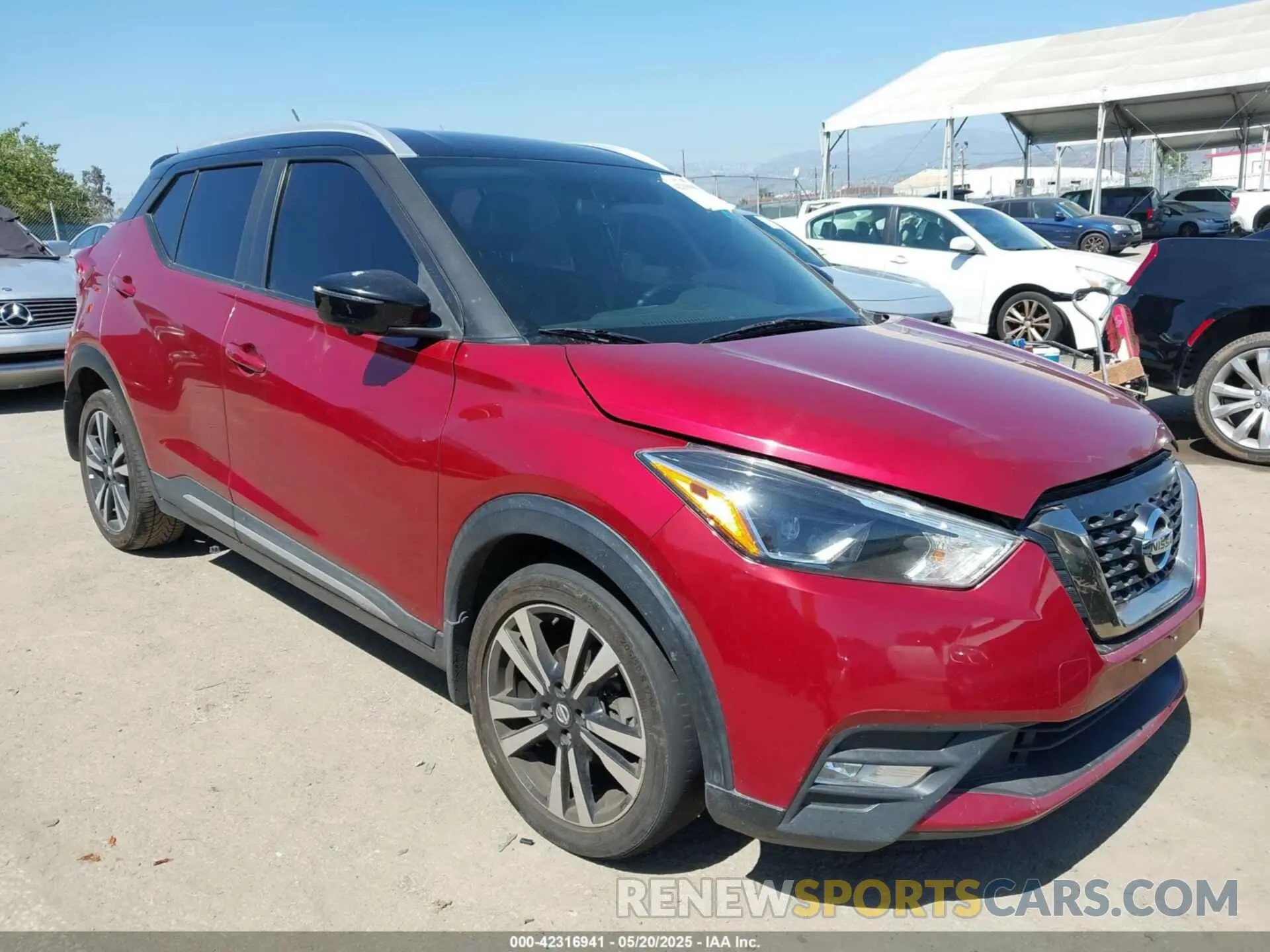 1 Photograph of a damaged car 3N1CP5CU5KL499178 NISSAN KICKS 2019