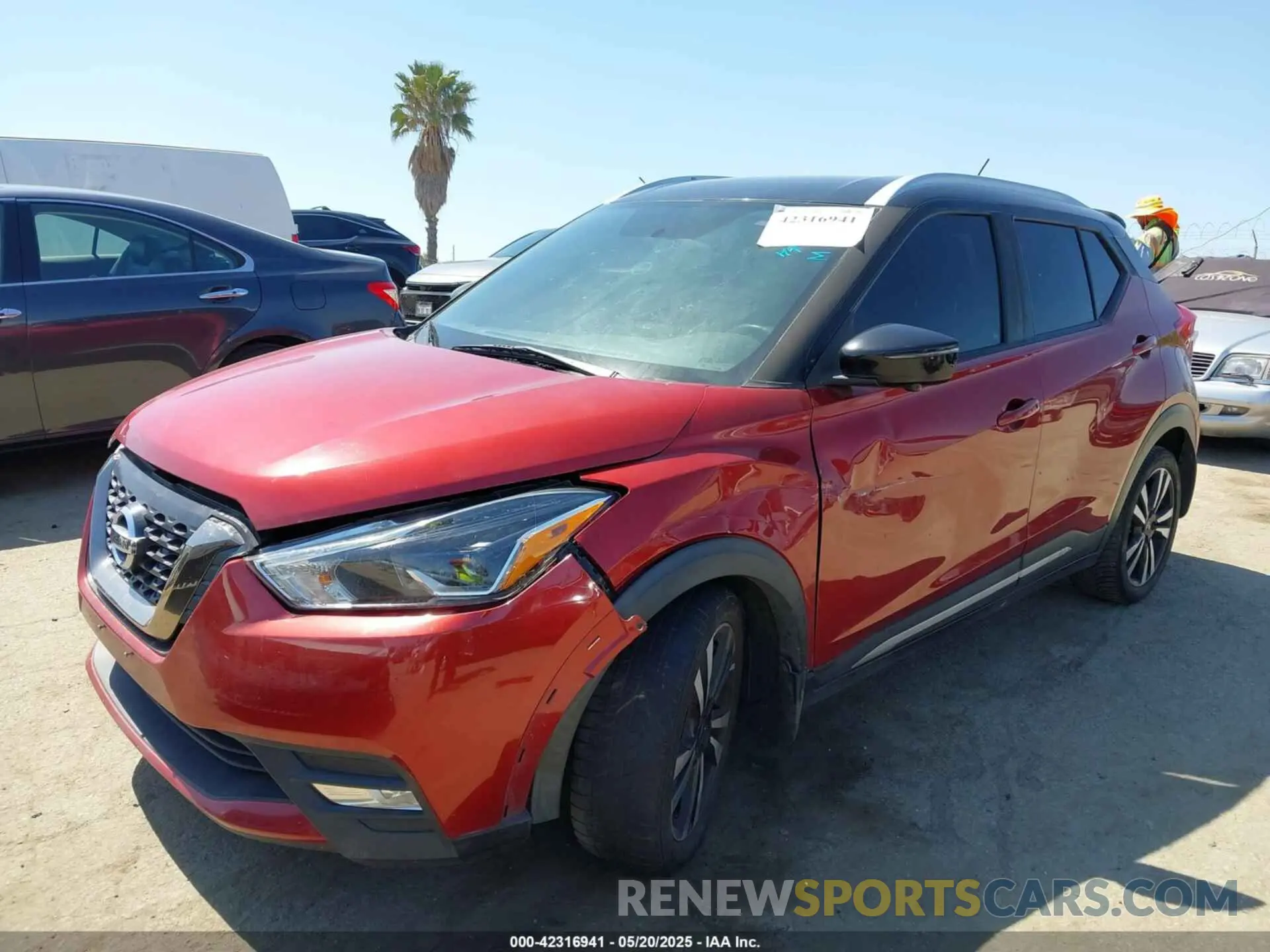 2 Photograph of a damaged car 3N1CP5CU5KL499178 NISSAN KICKS 2019