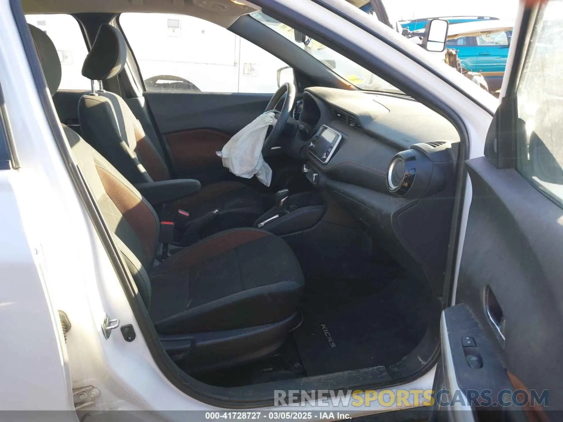 5 Фотография поврежденного автомобиля 3N1CP5CU5KL509370 NISSAN KICKS 2019