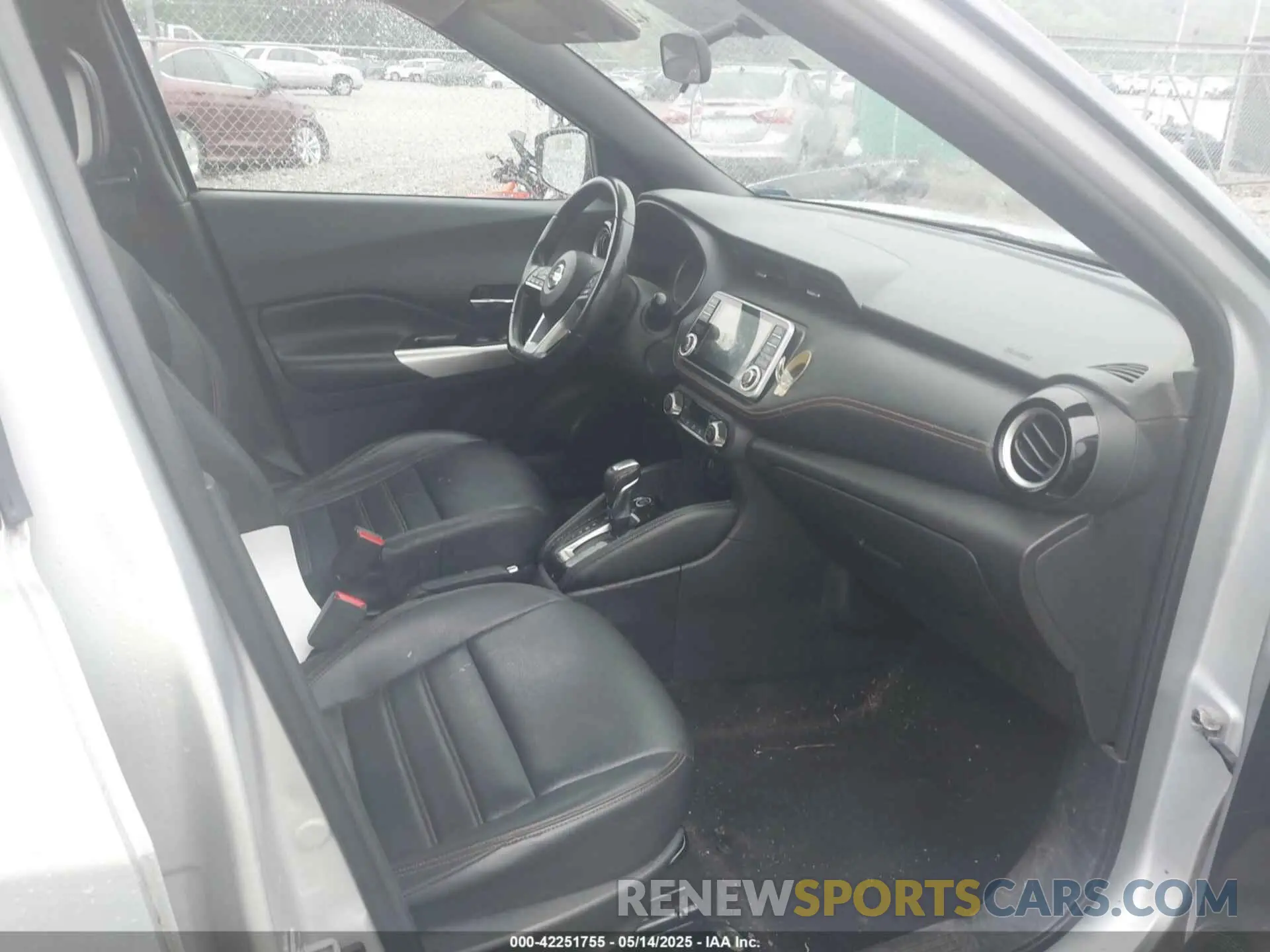 5 Фотография поврежденного автомобиля 3N1CP5CU5KL521681 NISSAN KICKS 2019