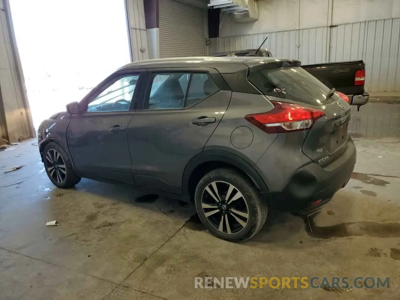 2 Photograph of a damaged car 3N1CP5CU5KL527934 NISSAN KICKS 2019