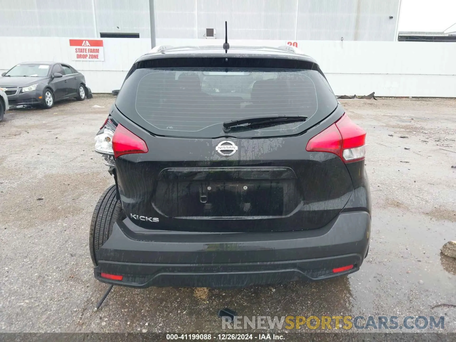 15 Photograph of a damaged car 3N1CP5CU5KL566104 NISSAN KICKS 2019