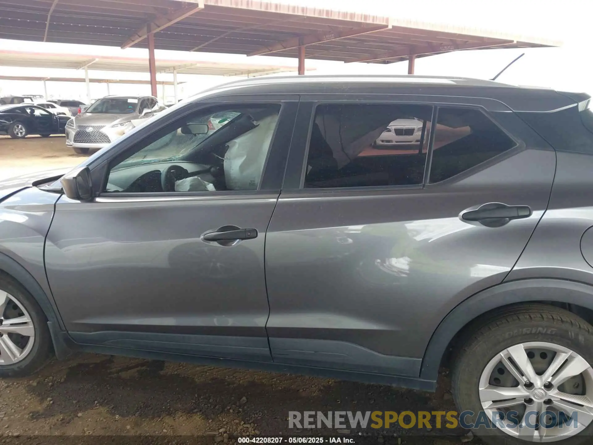 14 Photograph of a damaged car 3N1CP5CU6KL496631 NISSAN KICKS 2019