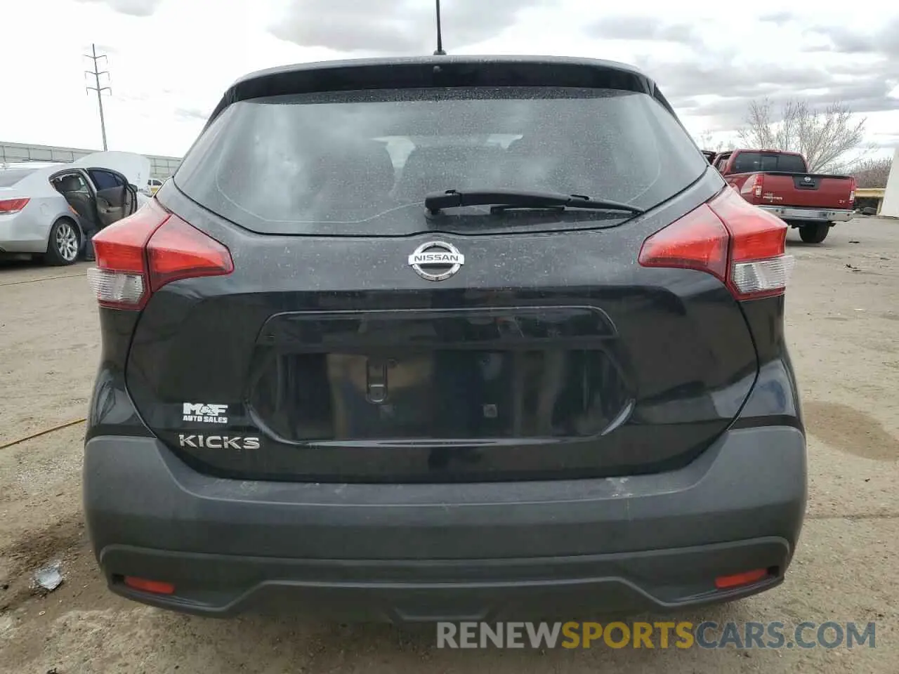 6 Photograph of a damaged car 3N1CP5CU6KL559226 NISSAN KICKS 2019