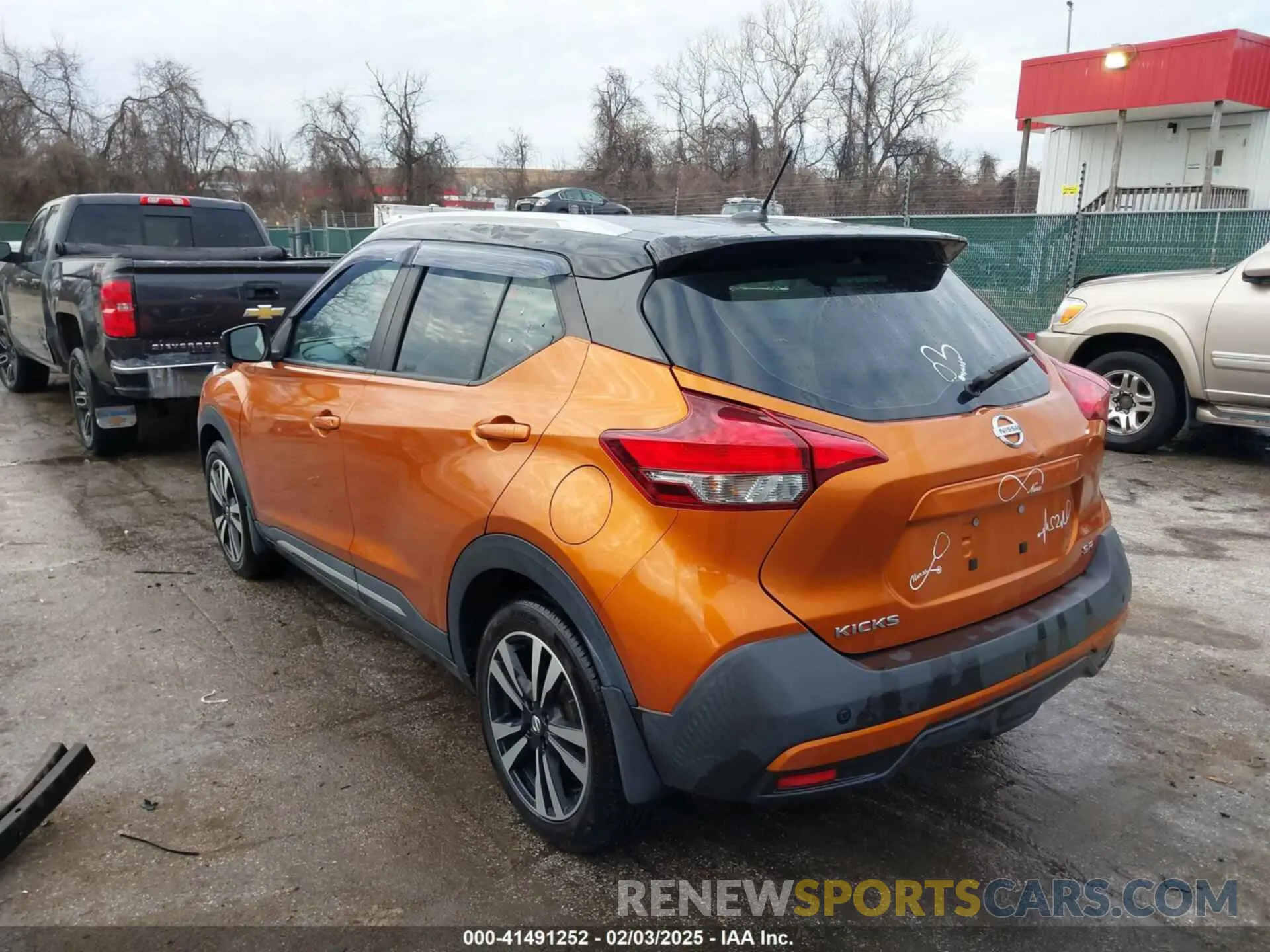 3 Фотография поврежденного автомобиля 3N1CP5CU6KL559887 NISSAN KICKS 2019