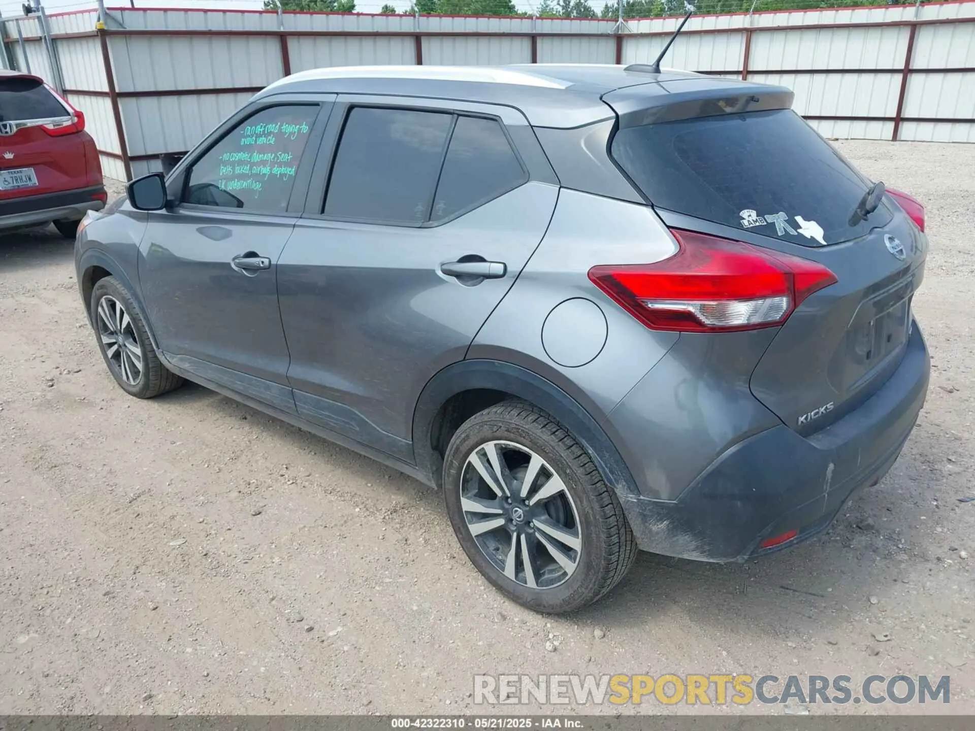3 Photograph of a damaged car 3N1CP5CU7KL532455 NISSAN KICKS 2019