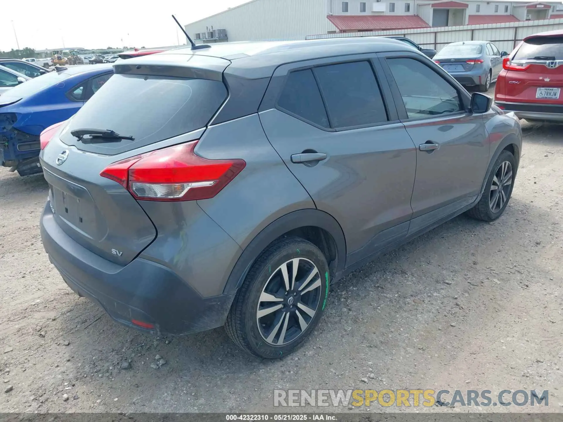 4 Photograph of a damaged car 3N1CP5CU7KL532455 NISSAN KICKS 2019