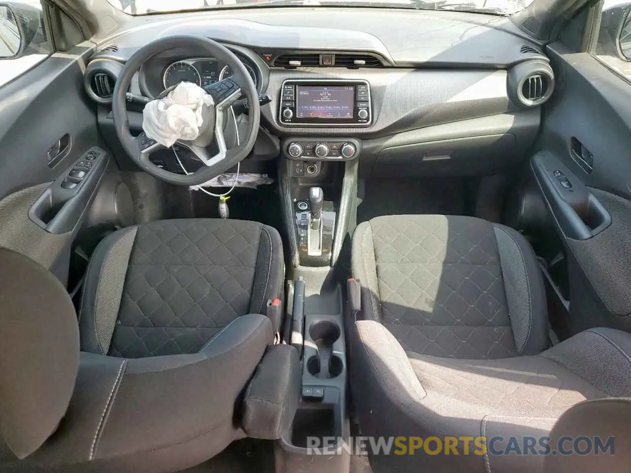 8 Фотография поврежденного автомобиля 3N1CP5CU8KL480009 NISSAN KICKS 2019