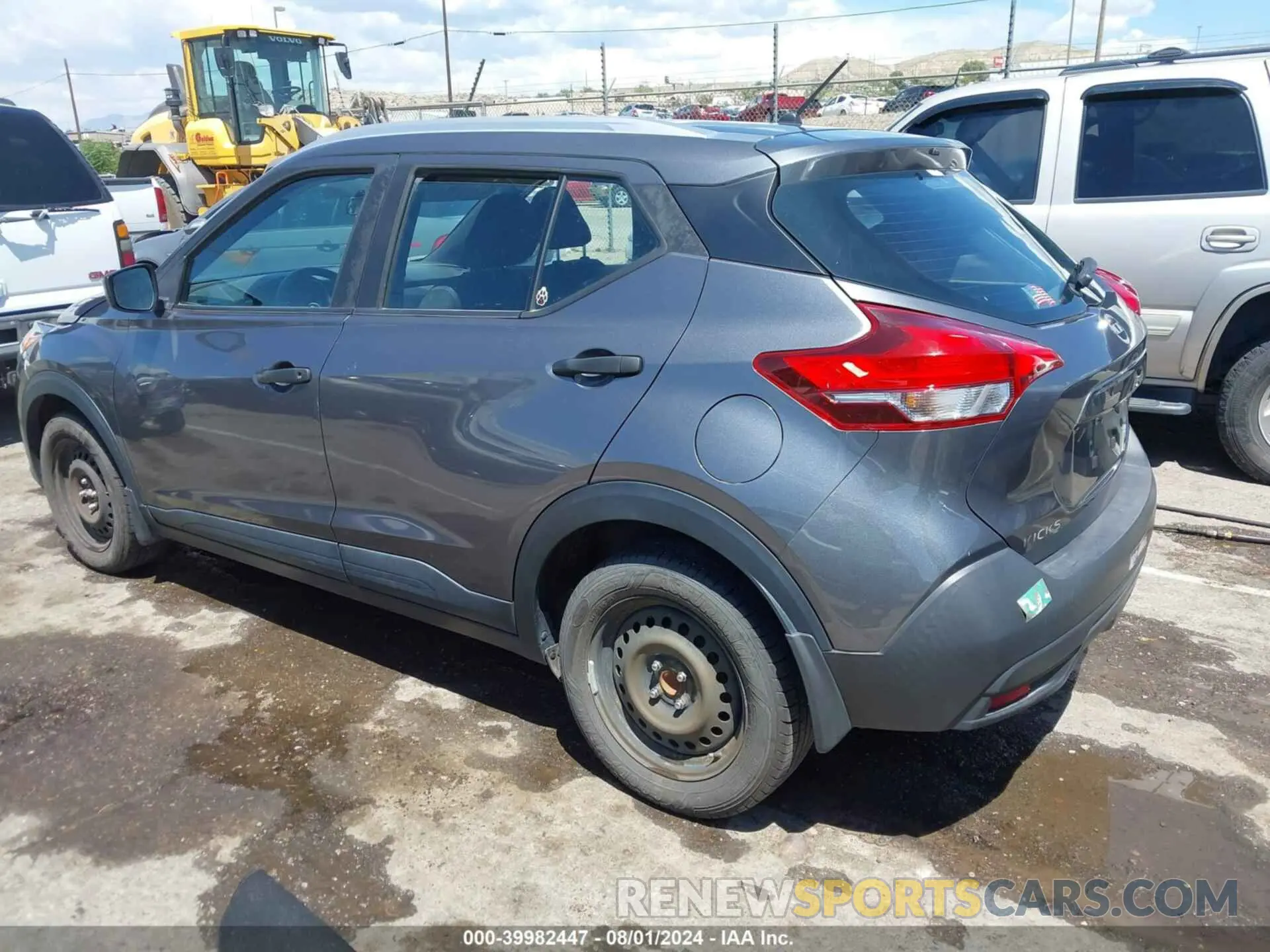 3 Photograph of a damaged car 3N1CP5CU8KL558448 NISSAN KICKS 2019