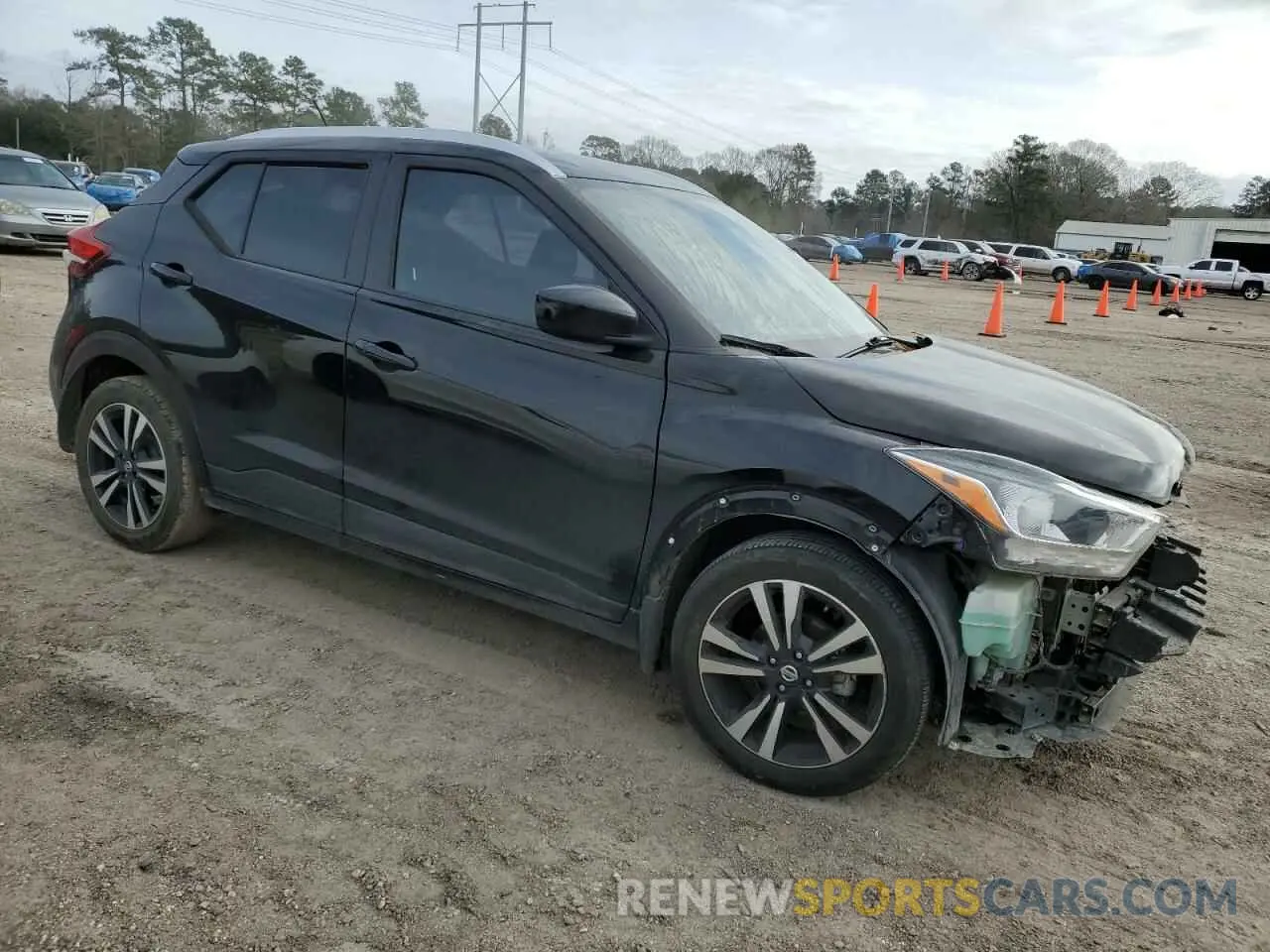 4 Фотография поврежденного автомобиля 3N1CP5CU9KL481850 NISSAN KICKS 2019